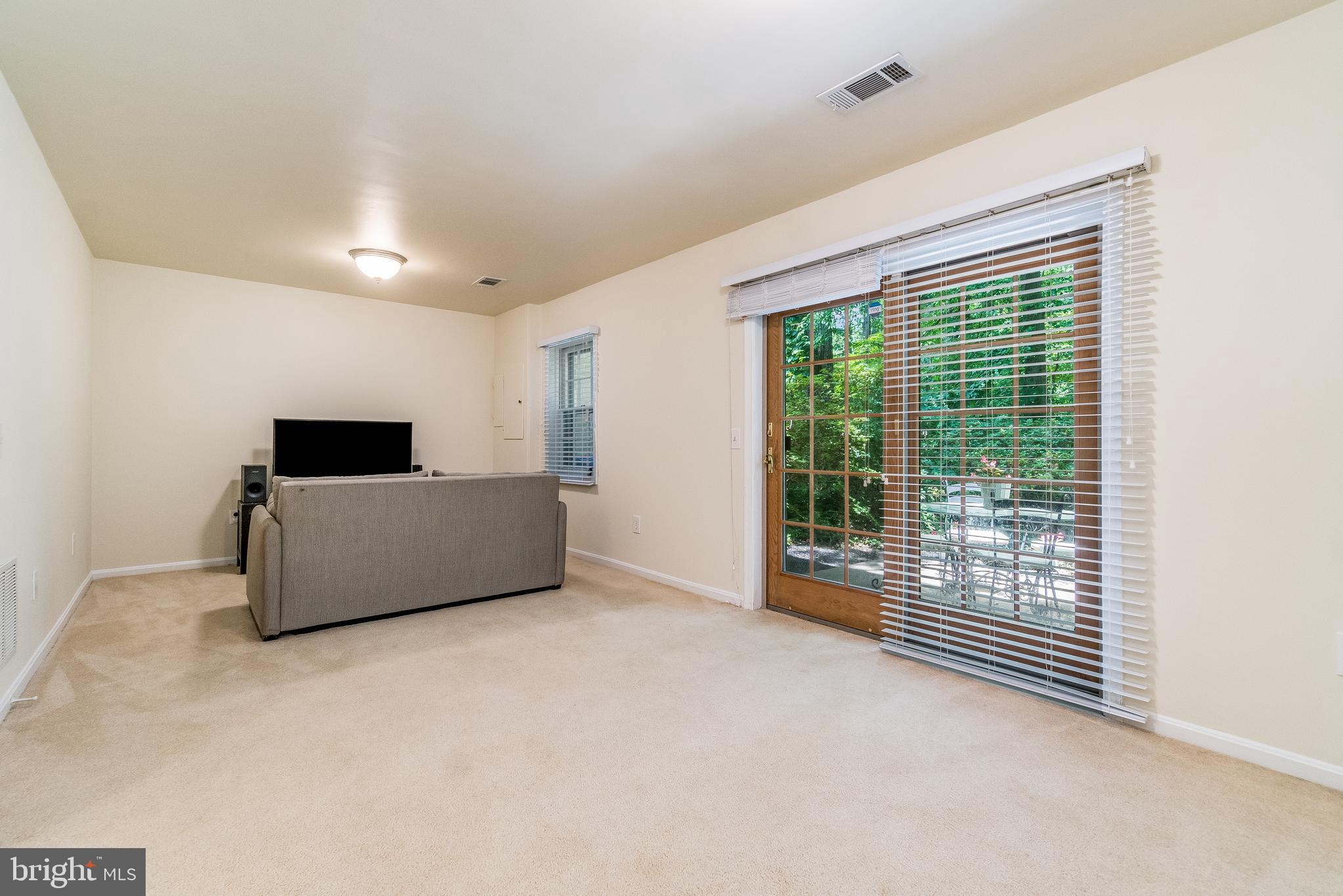 LONG BRANCH ESTATES - Residential