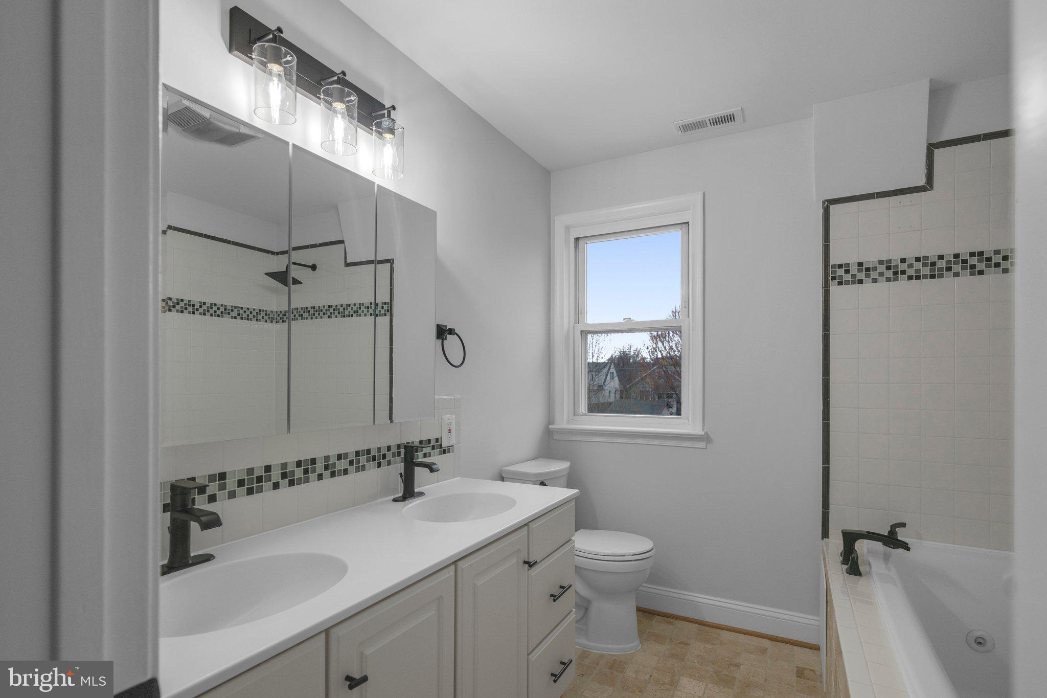 ALCOVA HEIGHTS - Residential