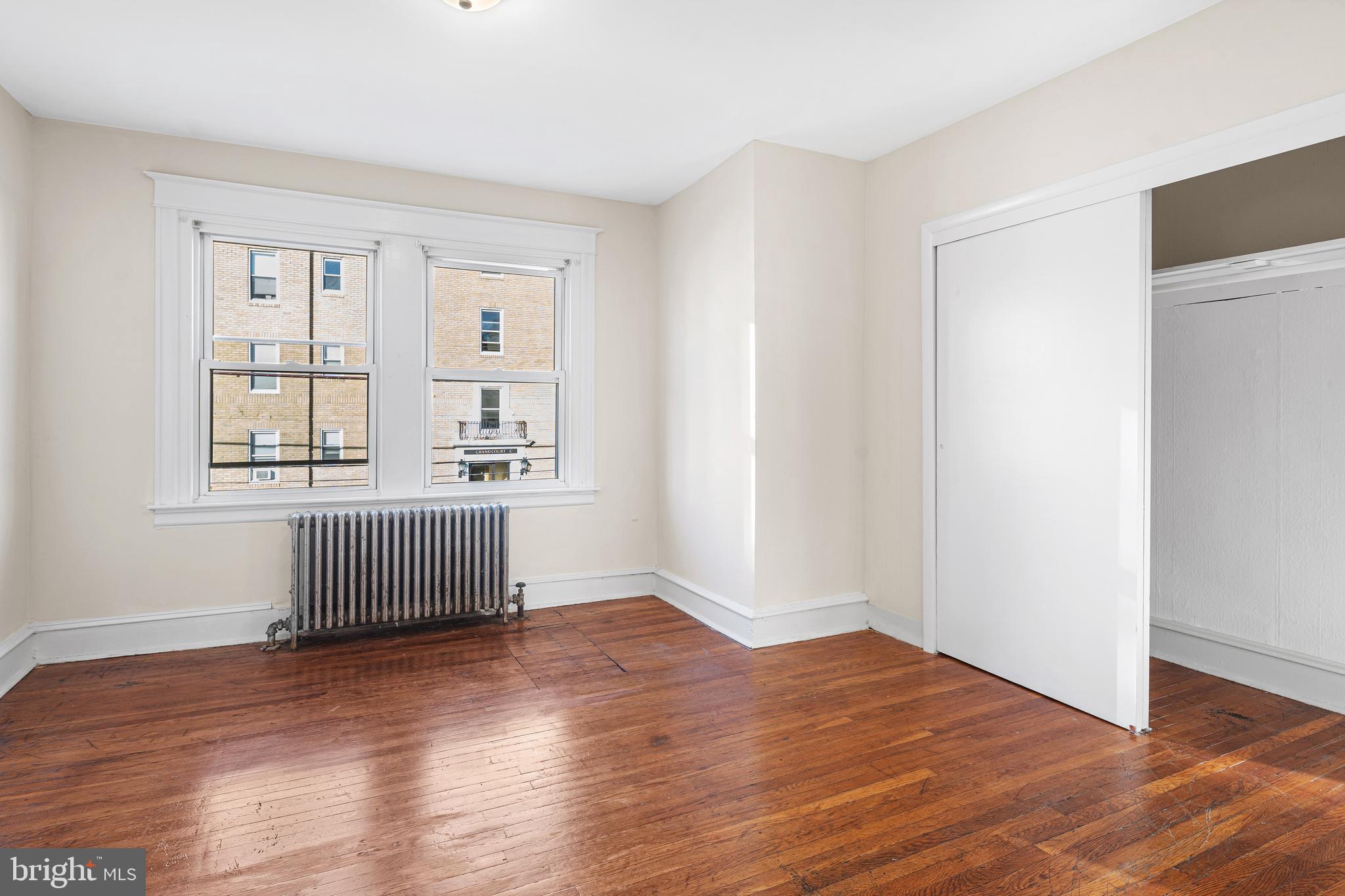 BEVERLY HILLS - Residential