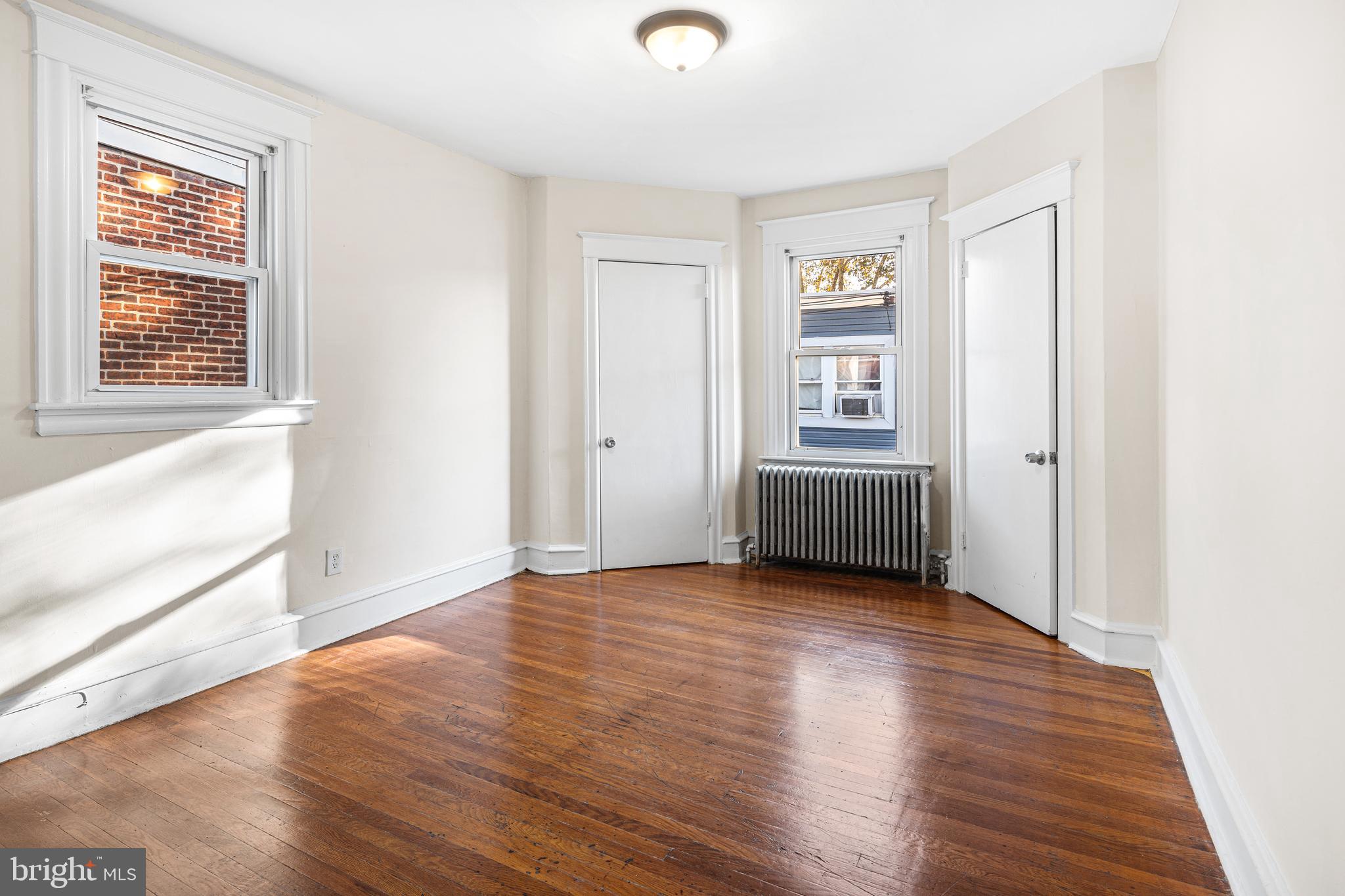 BEVERLY HILLS - Residential