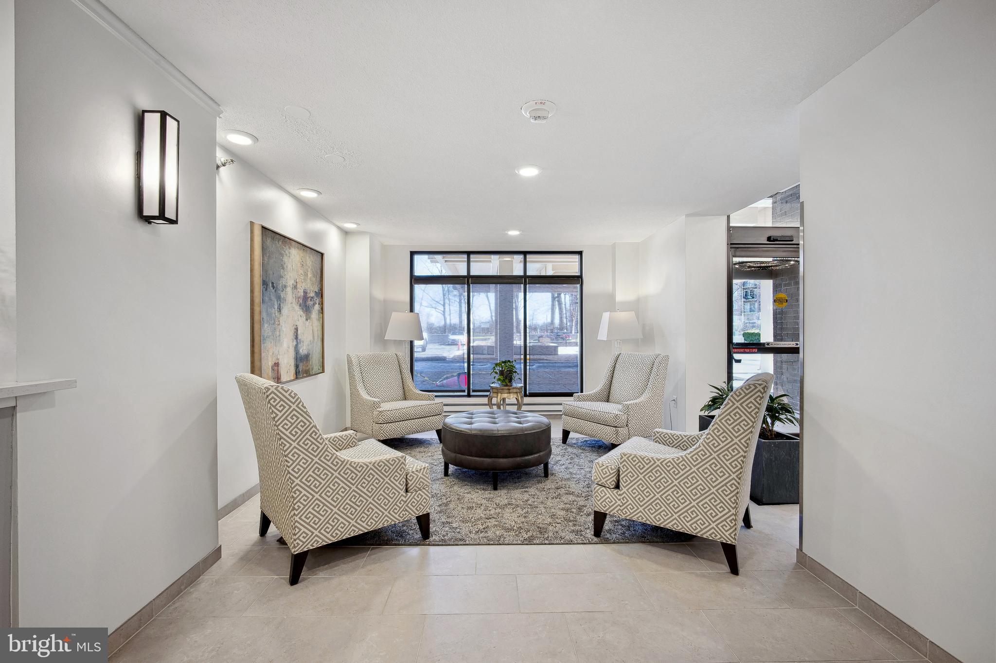 ENCORE OF MCLEAN - Residential