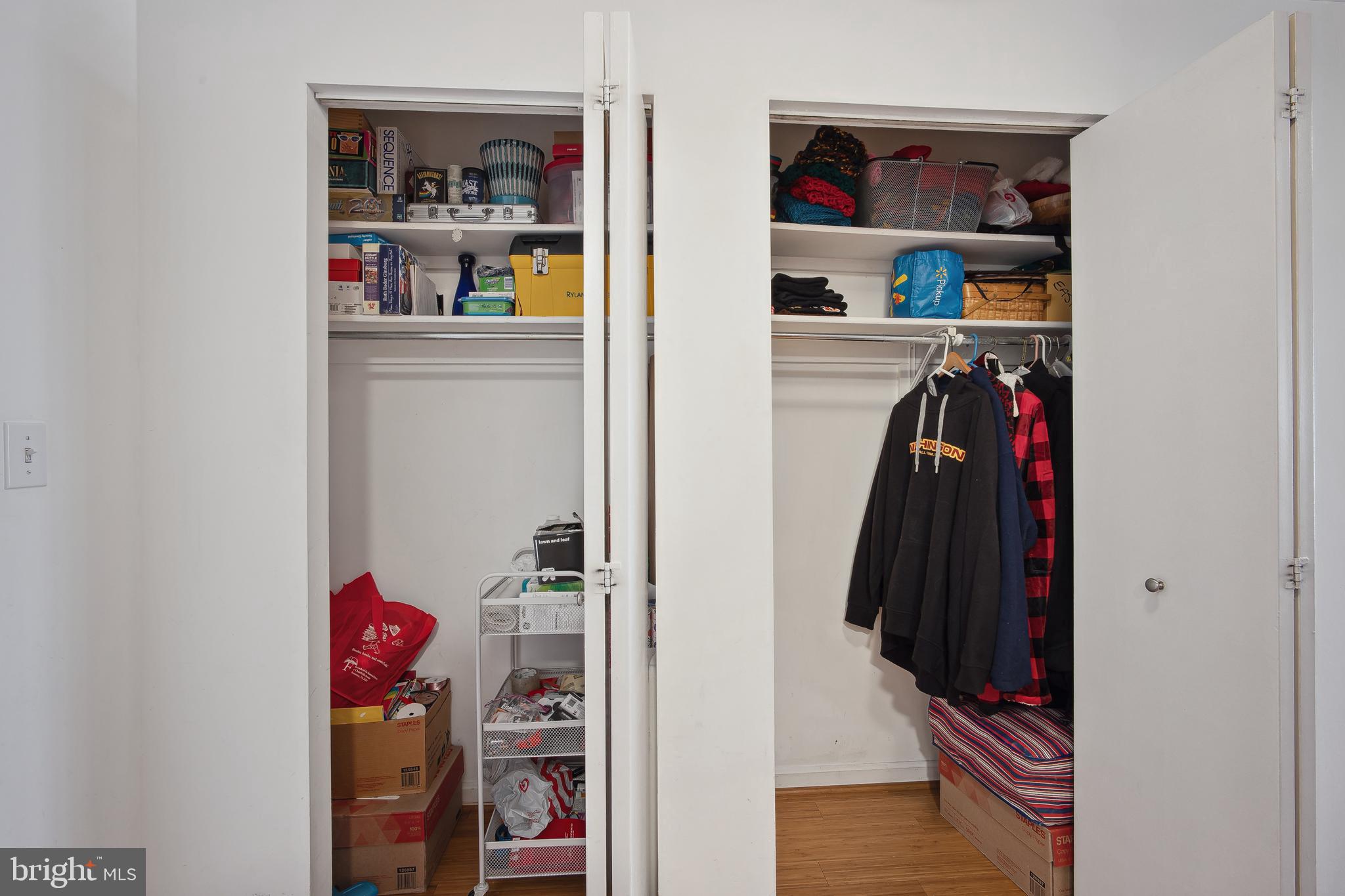 ENCORE OF MCLEAN - Residential