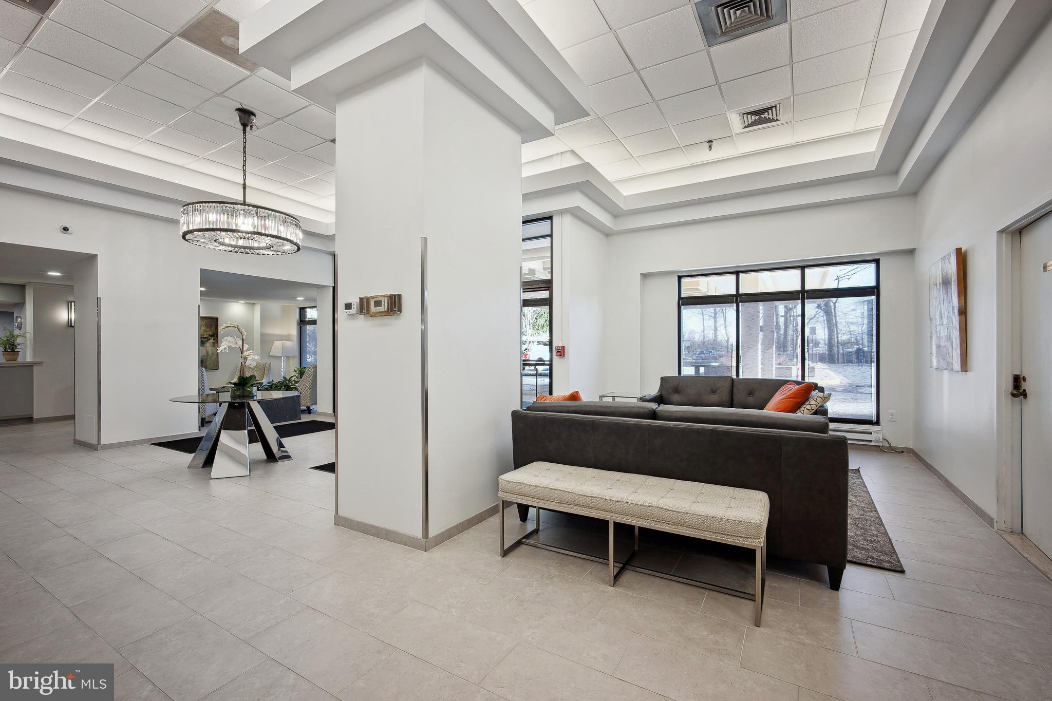 ENCORE OF MCLEAN - Residential