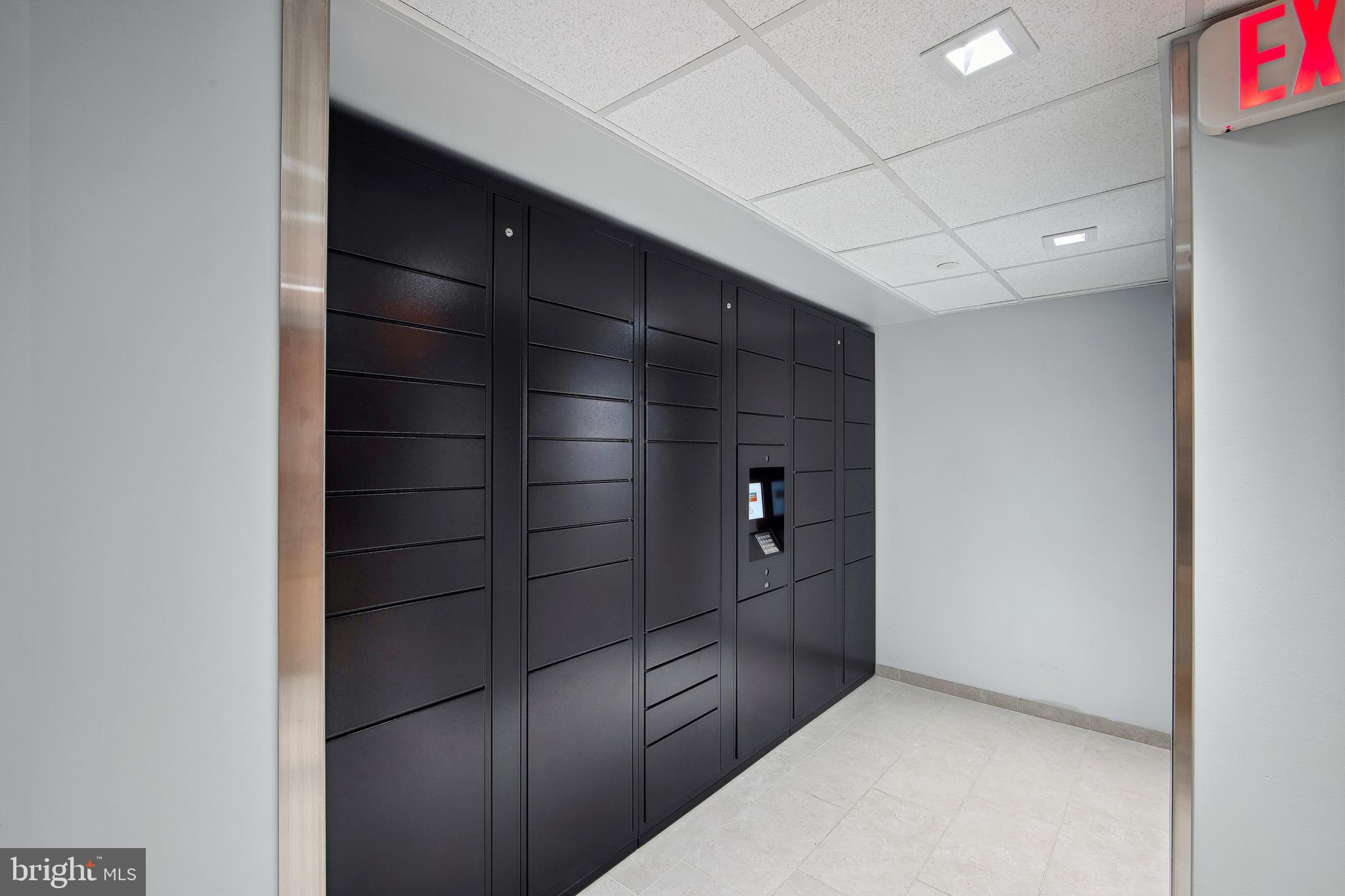 ENCORE OF MCLEAN - Residential