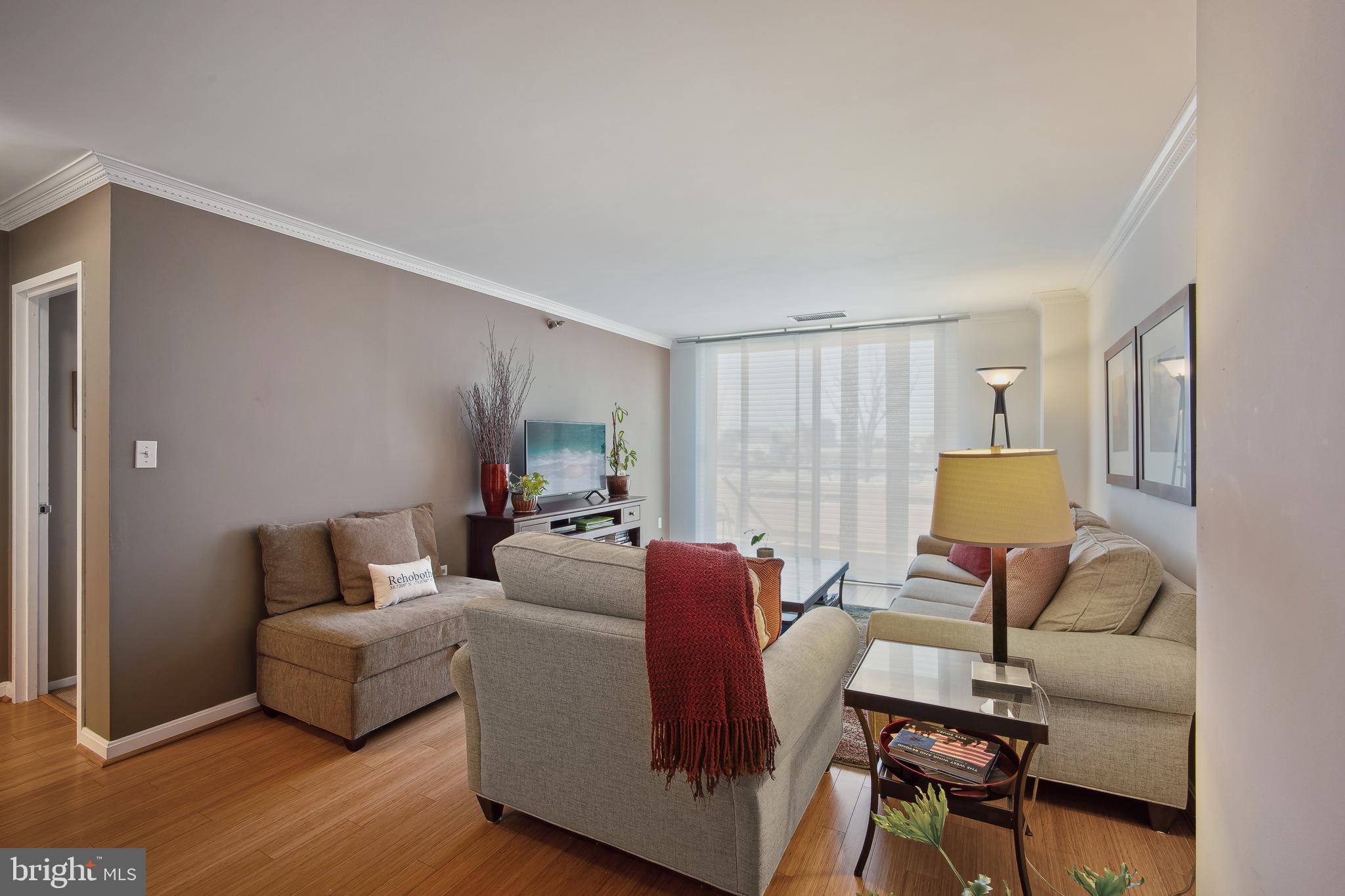 ENCORE OF MCLEAN - Residential