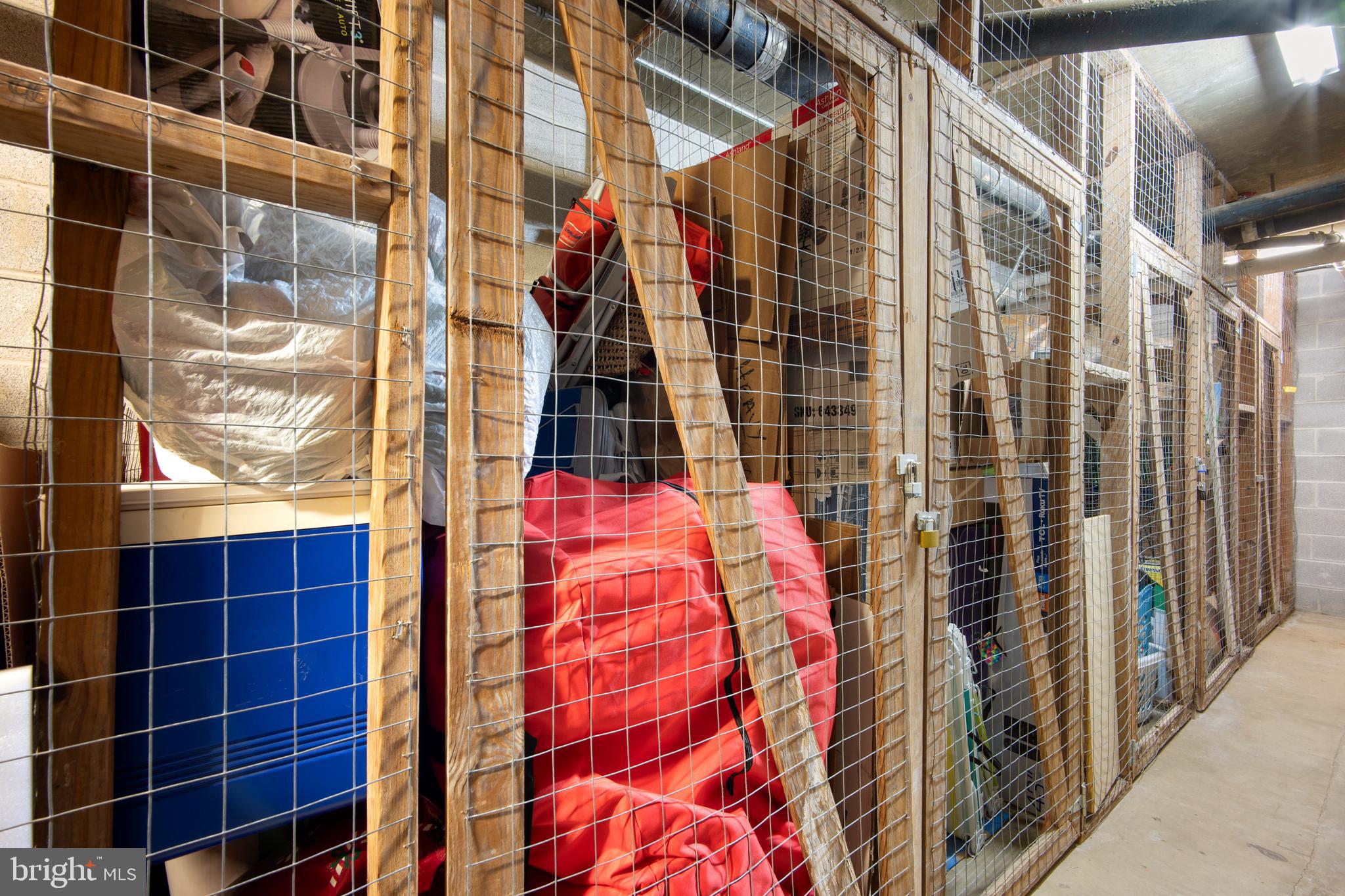 ENCORE OF MCLEAN - Residential