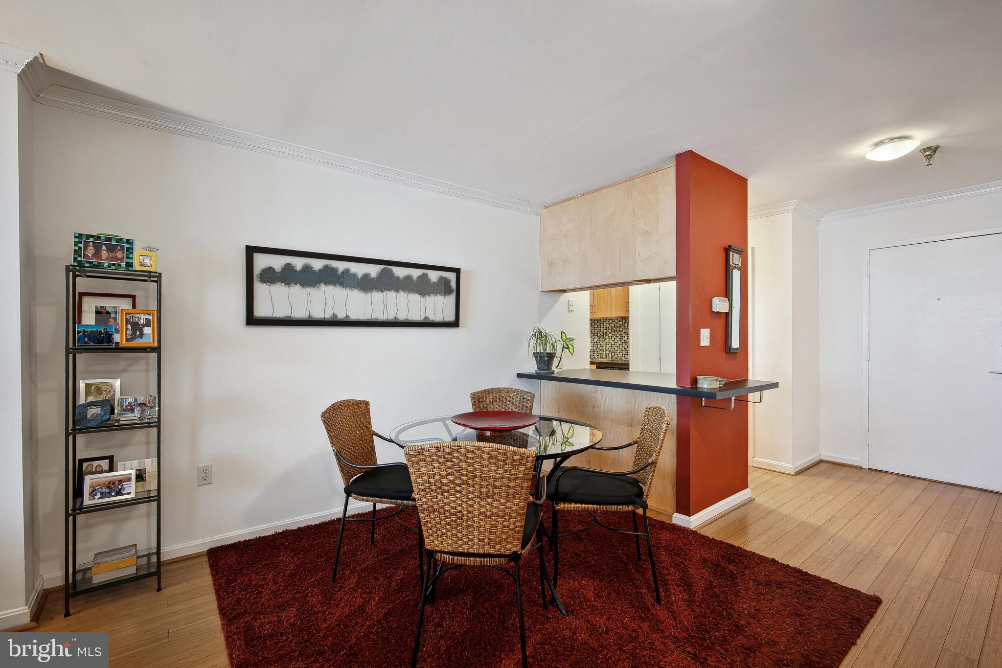 ENCORE OF MCLEAN - Residential