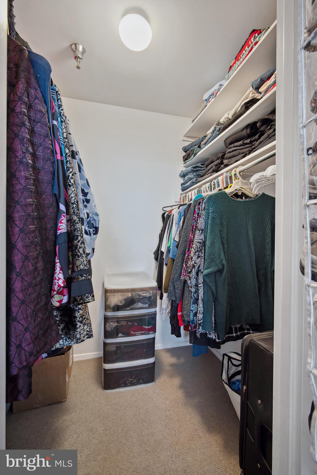 ENCORE OF MCLEAN - Residential