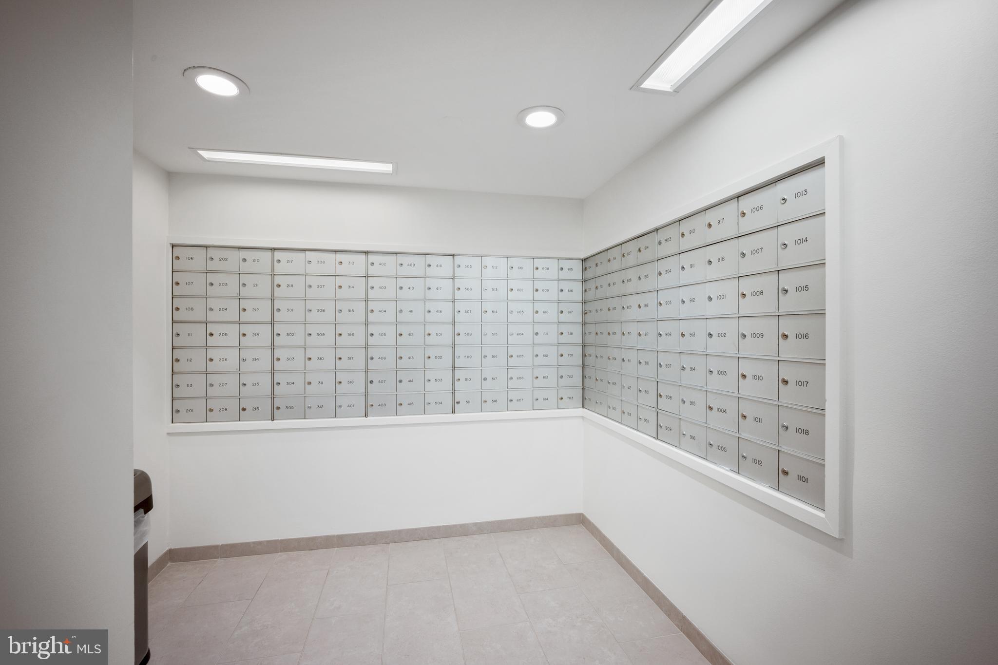 ENCORE OF MCLEAN - Residential