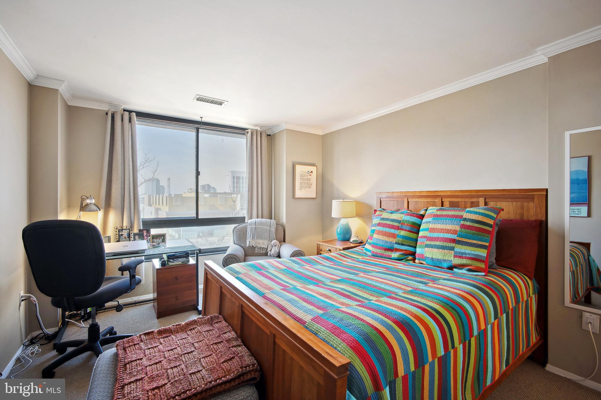 ENCORE OF MCLEAN - Residential