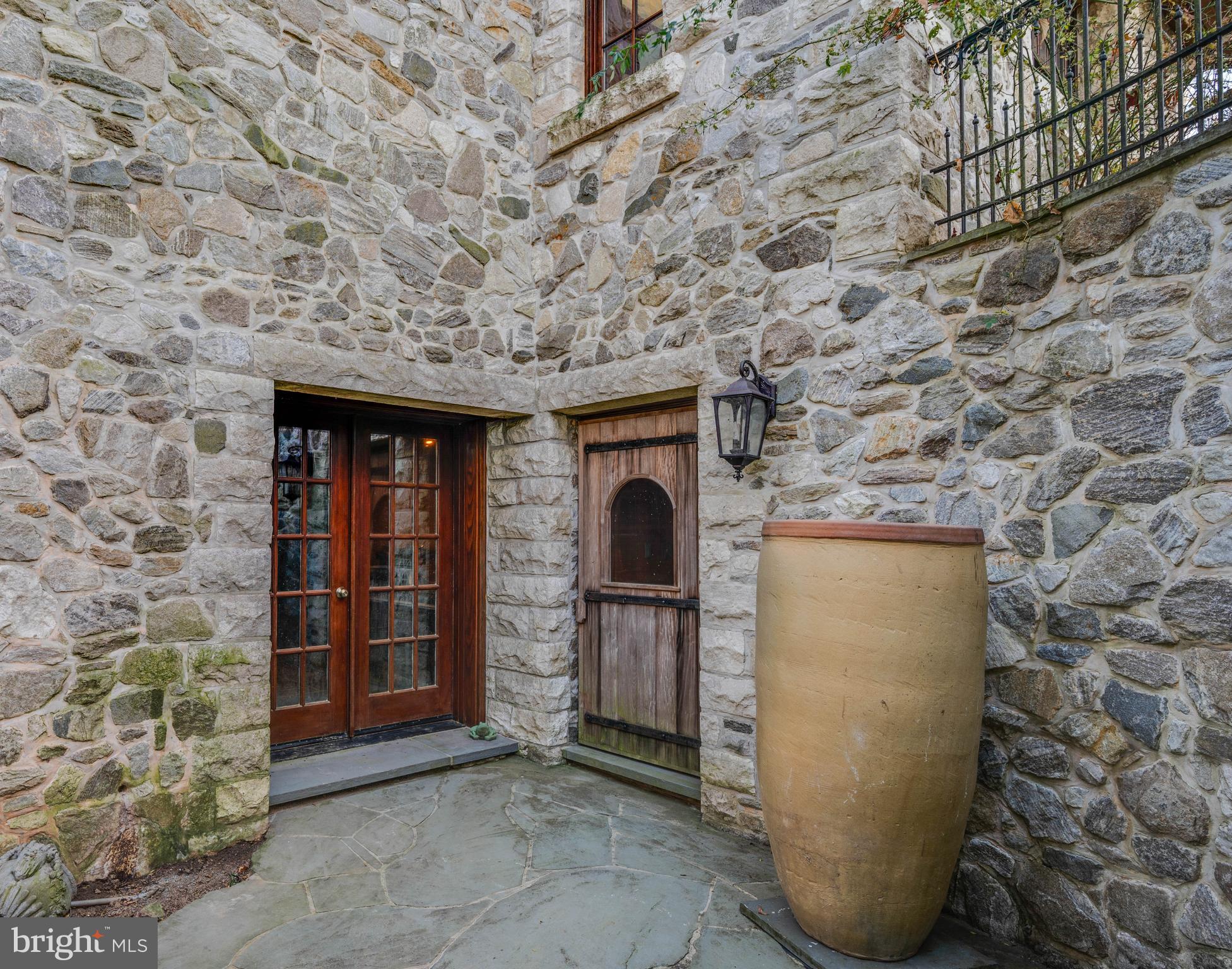 LAUREL RIDGE FARMS - Residential