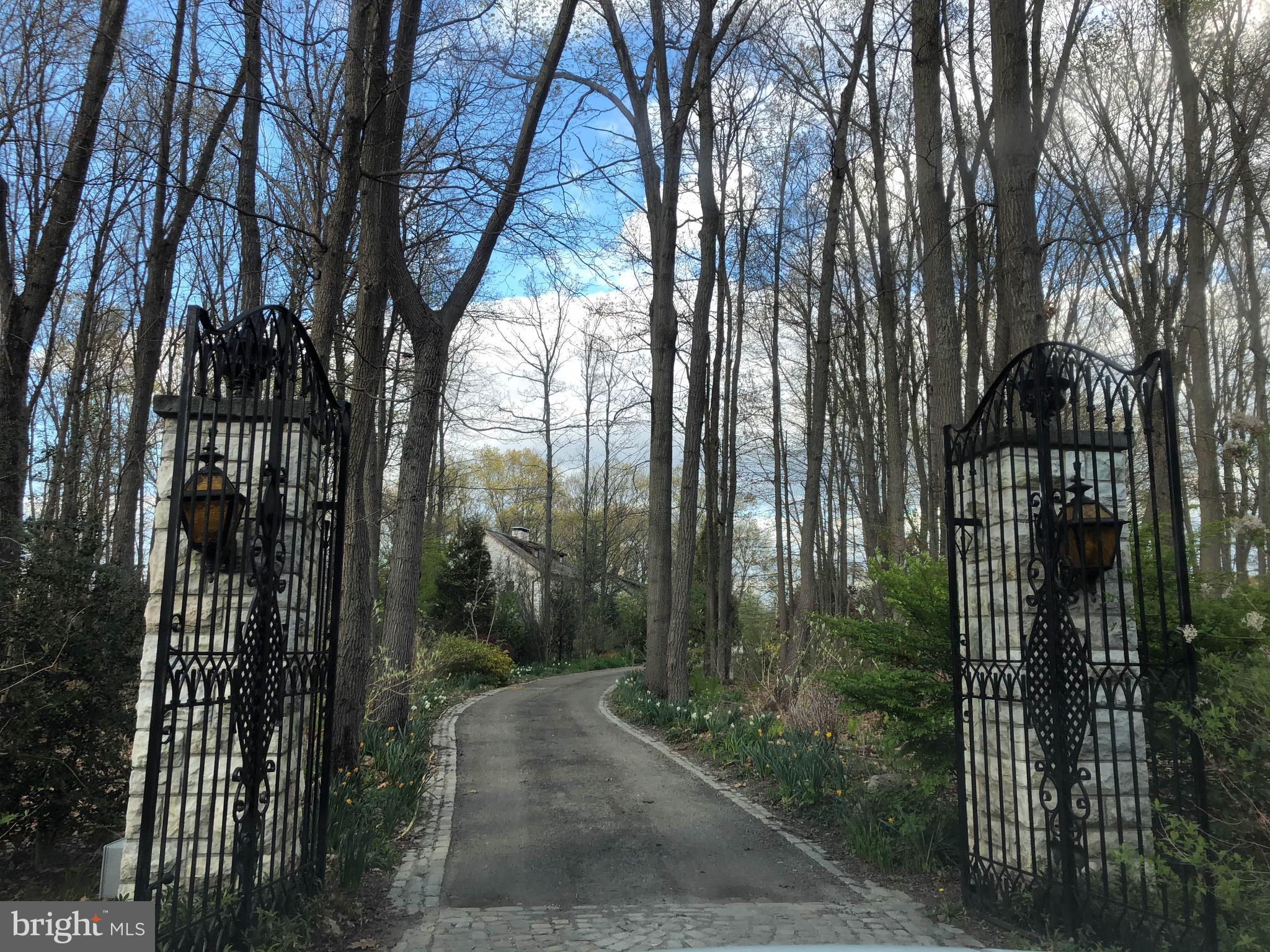 LAUREL RIDGE FARMS - Residential