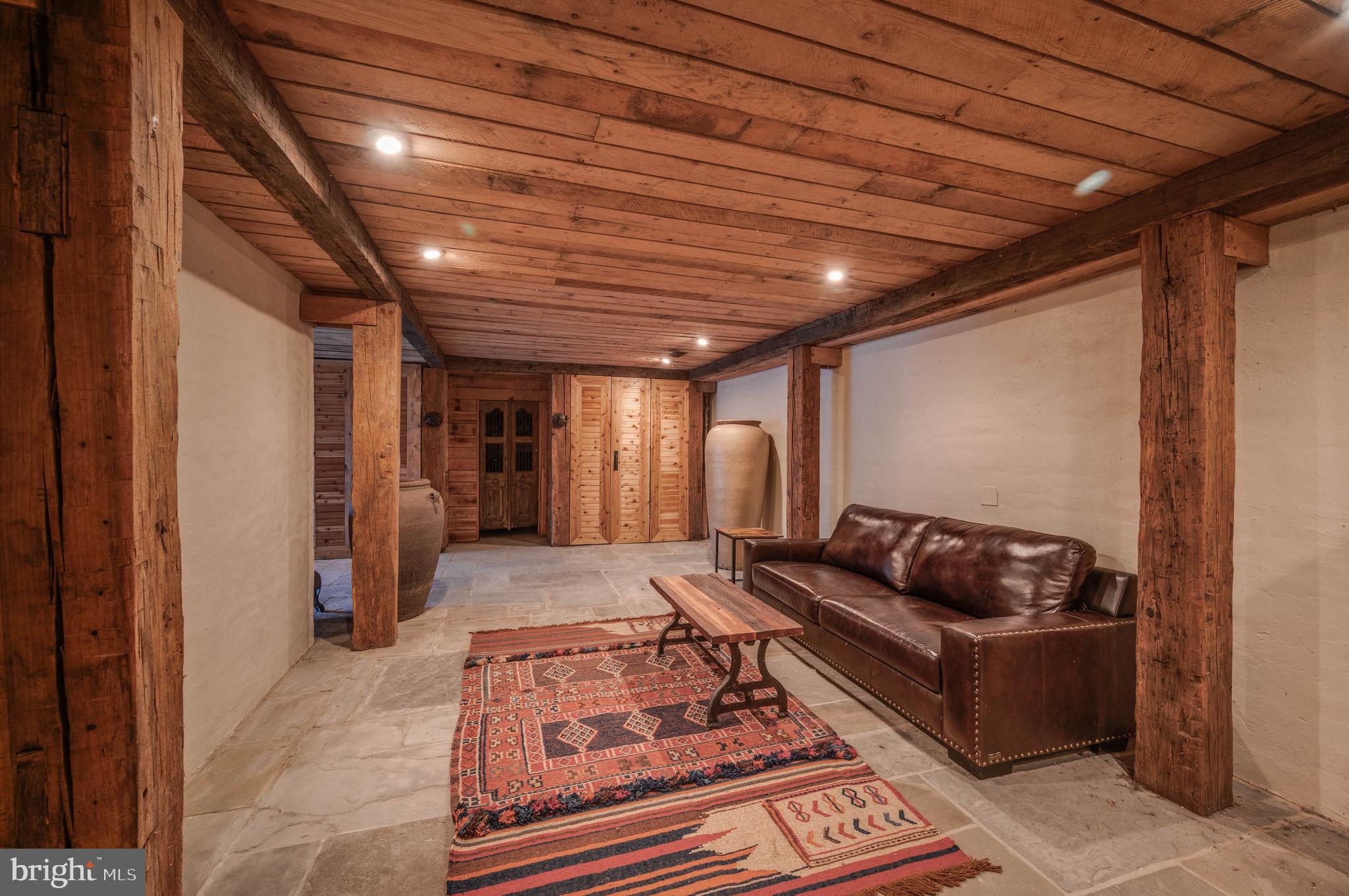 LAUREL RIDGE FARMS - Residential