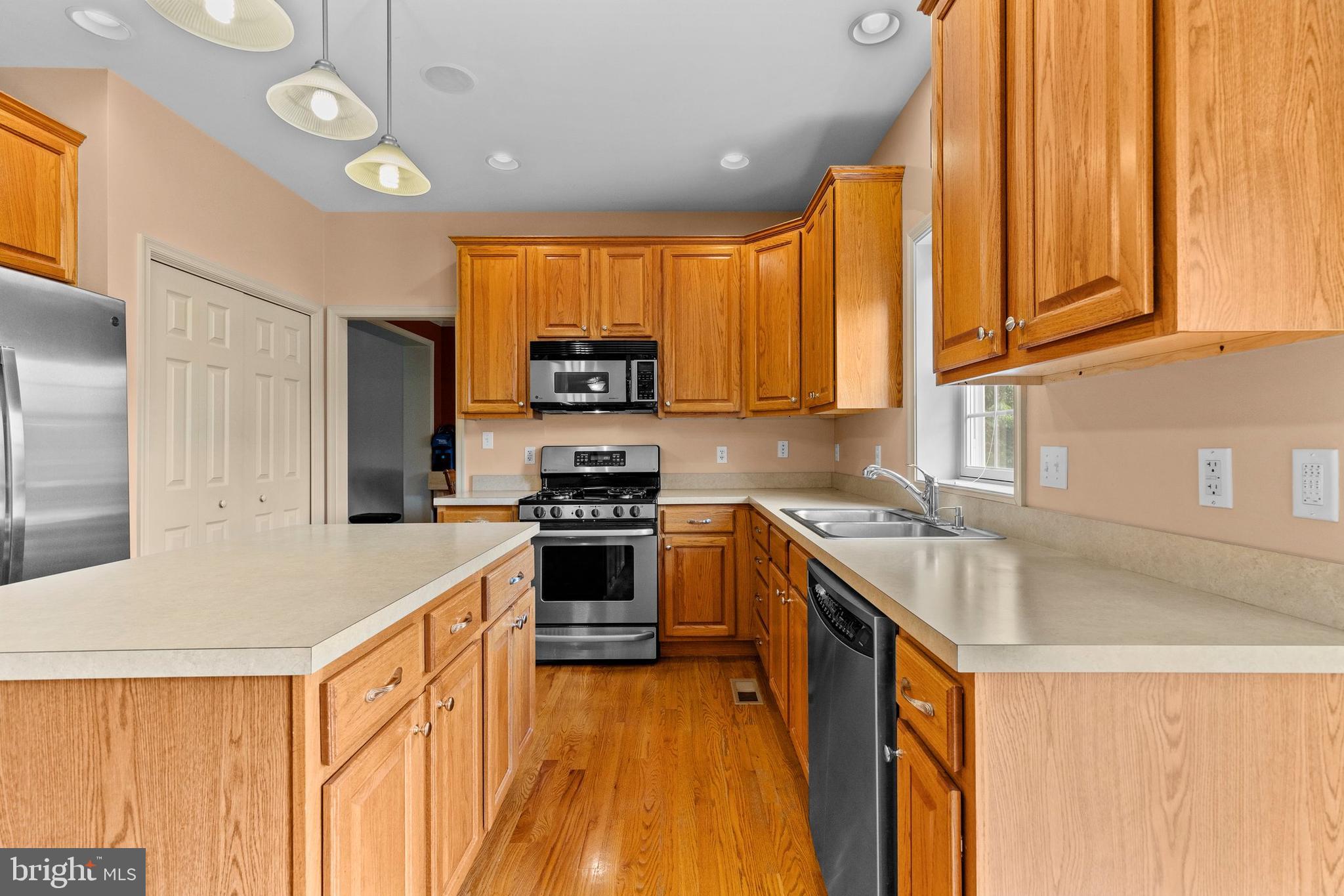 FAIRWINDS - Residential