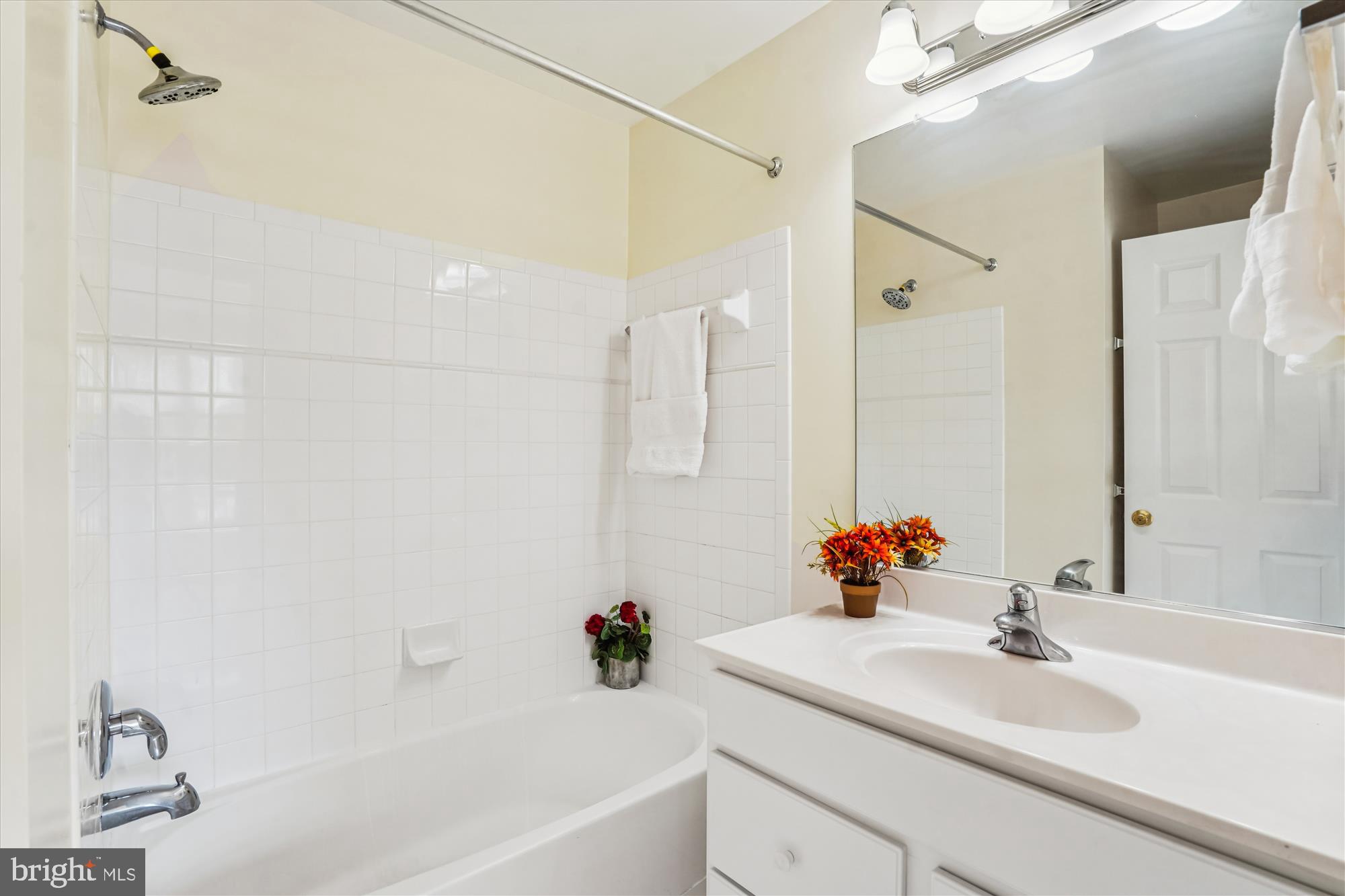 FALLSGROVE - Residential