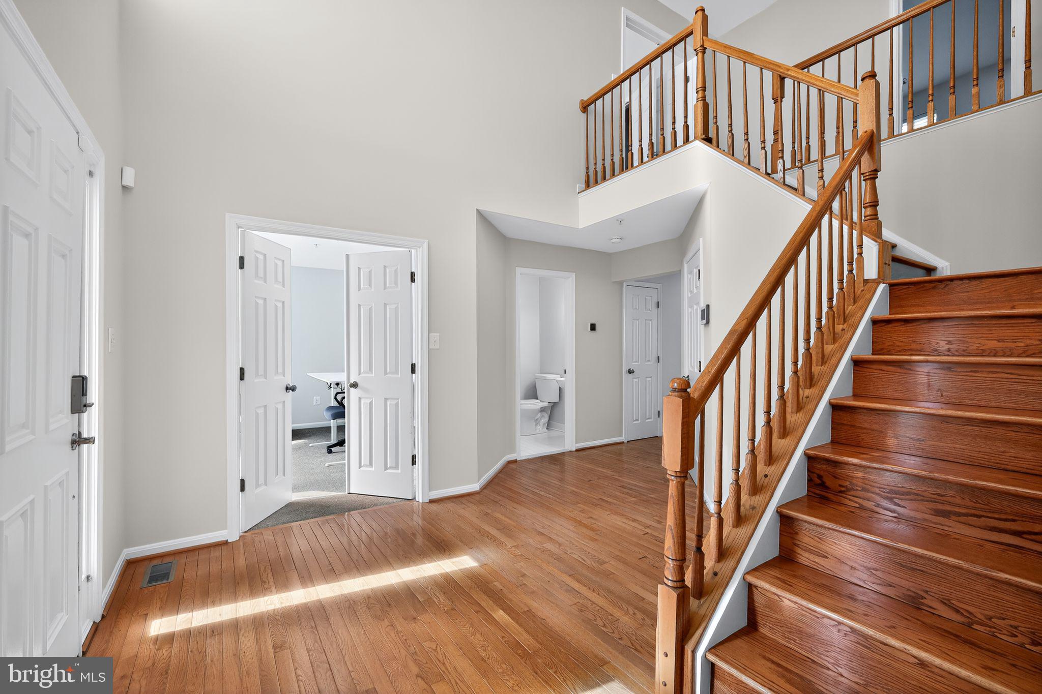 15202 JOHNSTONE LANE