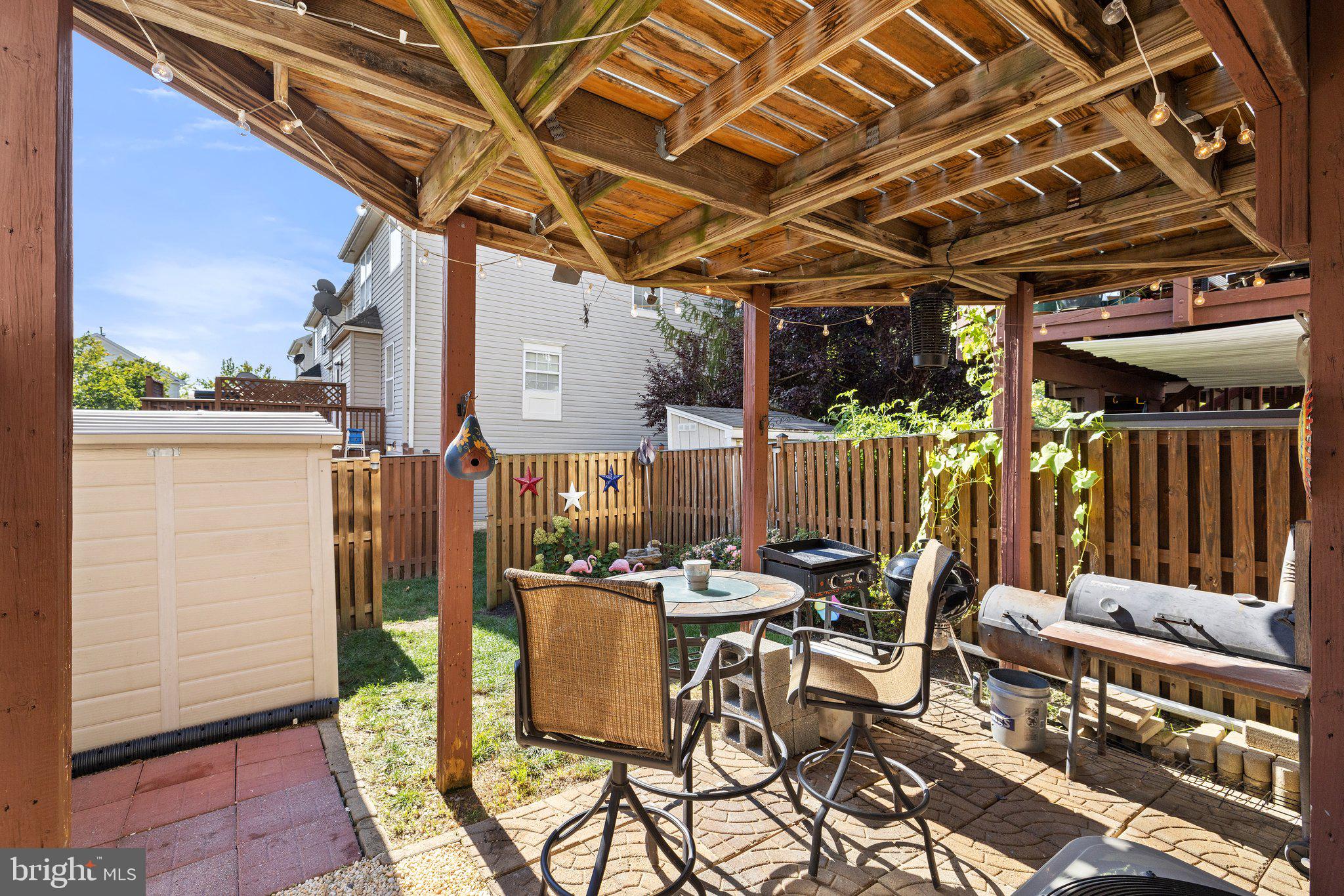 BRIDLEWOOD - Residential