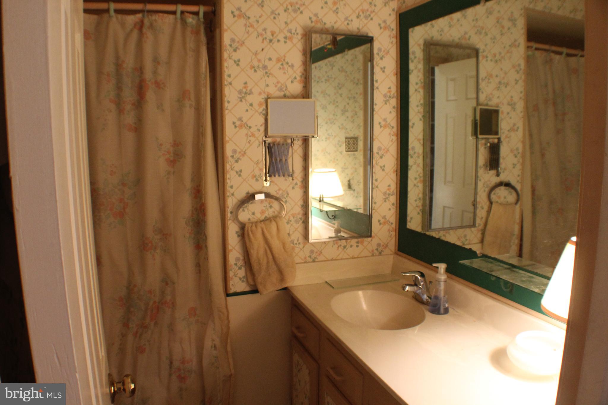 GLENWOOD MANOR - Residential