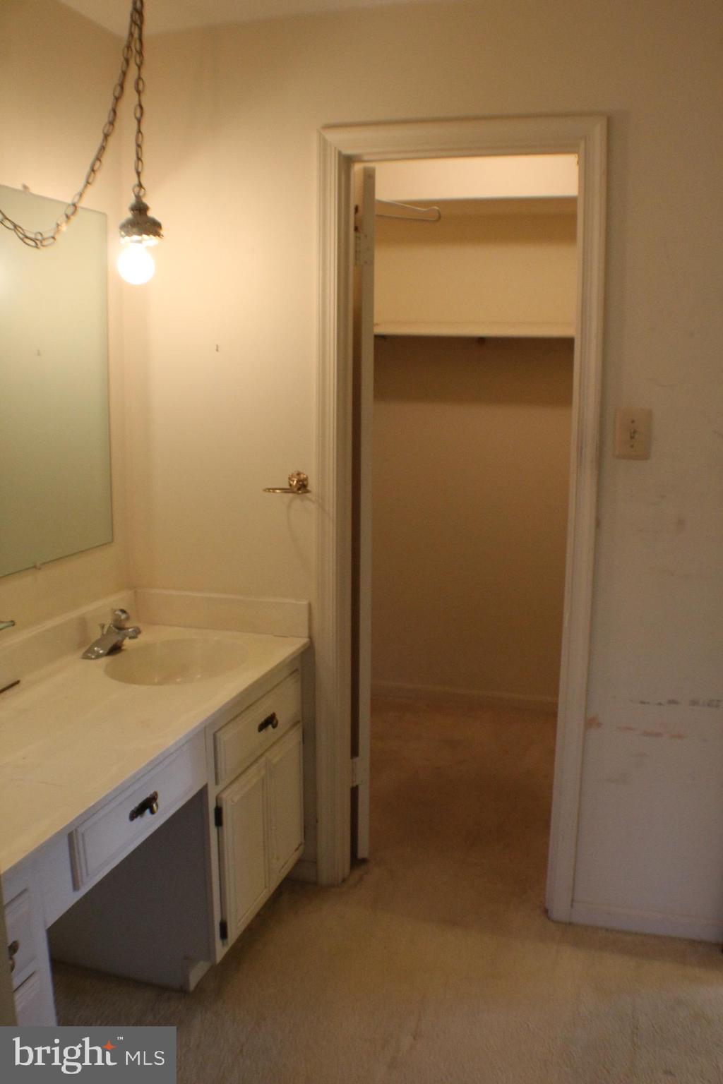 GLENWOOD MANOR - Residential