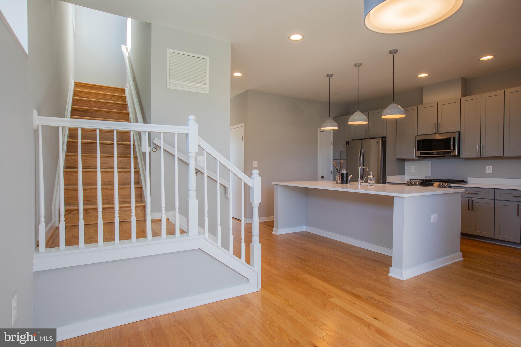 SILVER SPRING - Residential Lease