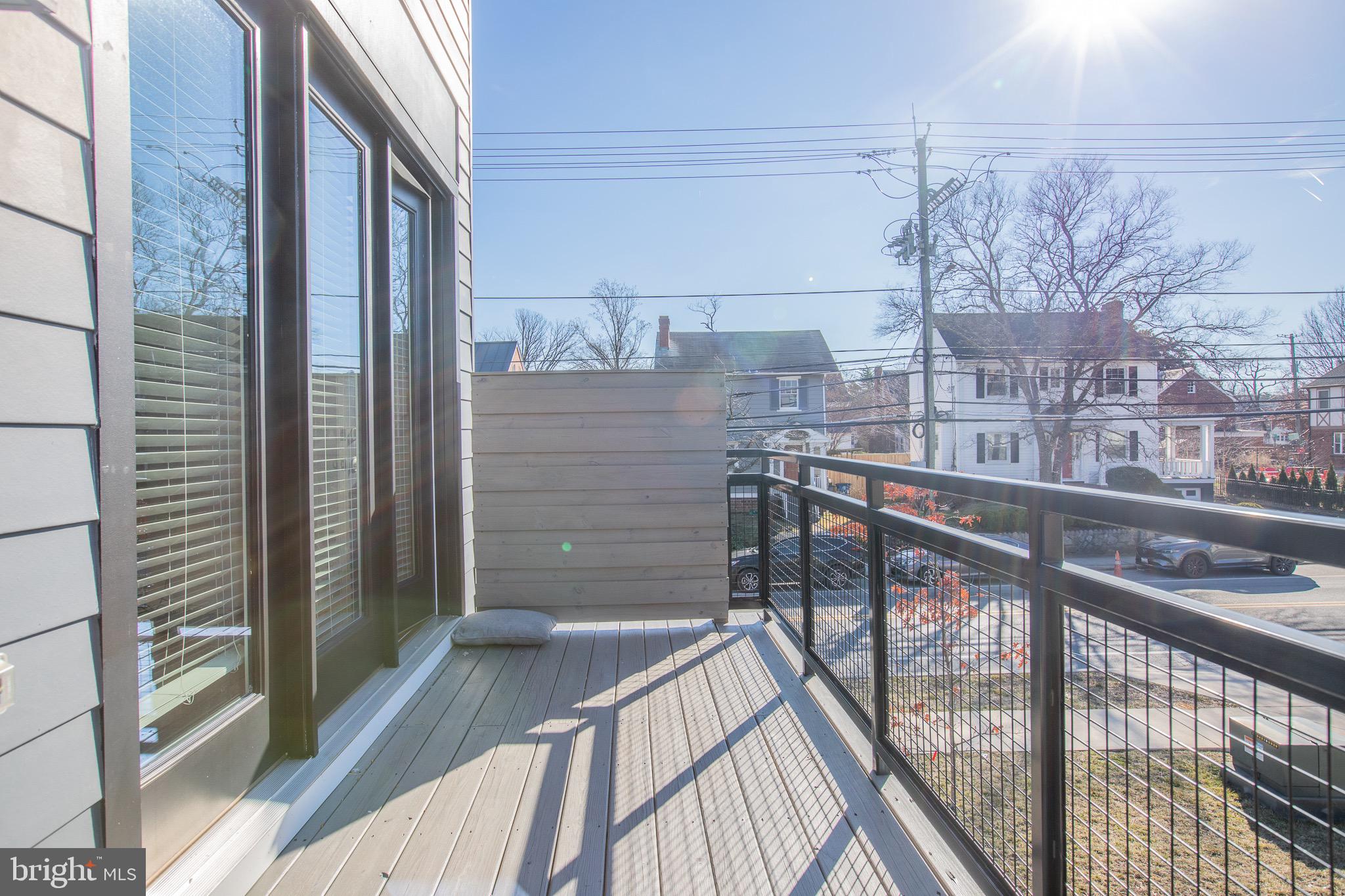 SILVER SPRING - Residential Lease