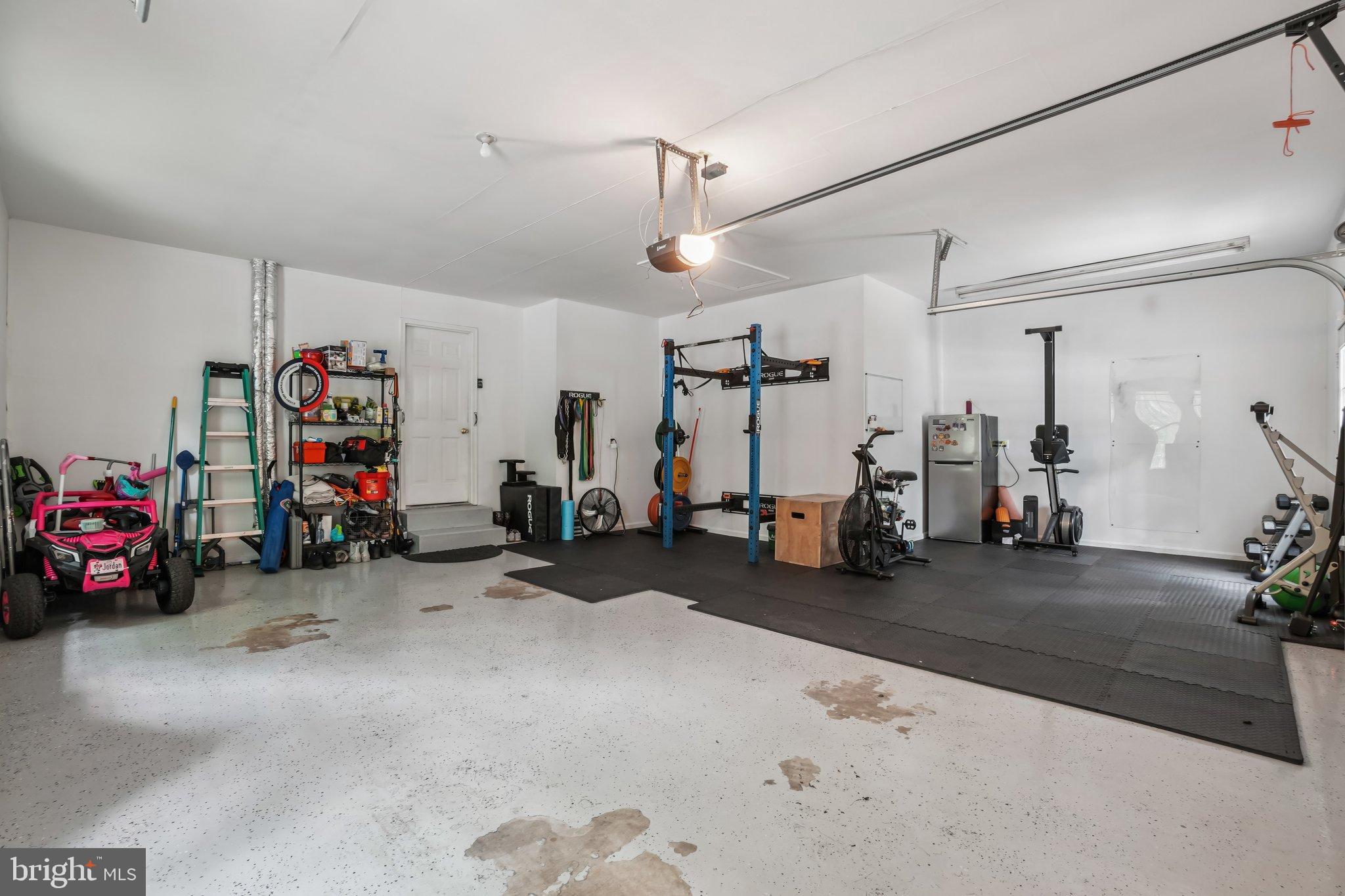 WEST RIDGE - Residential