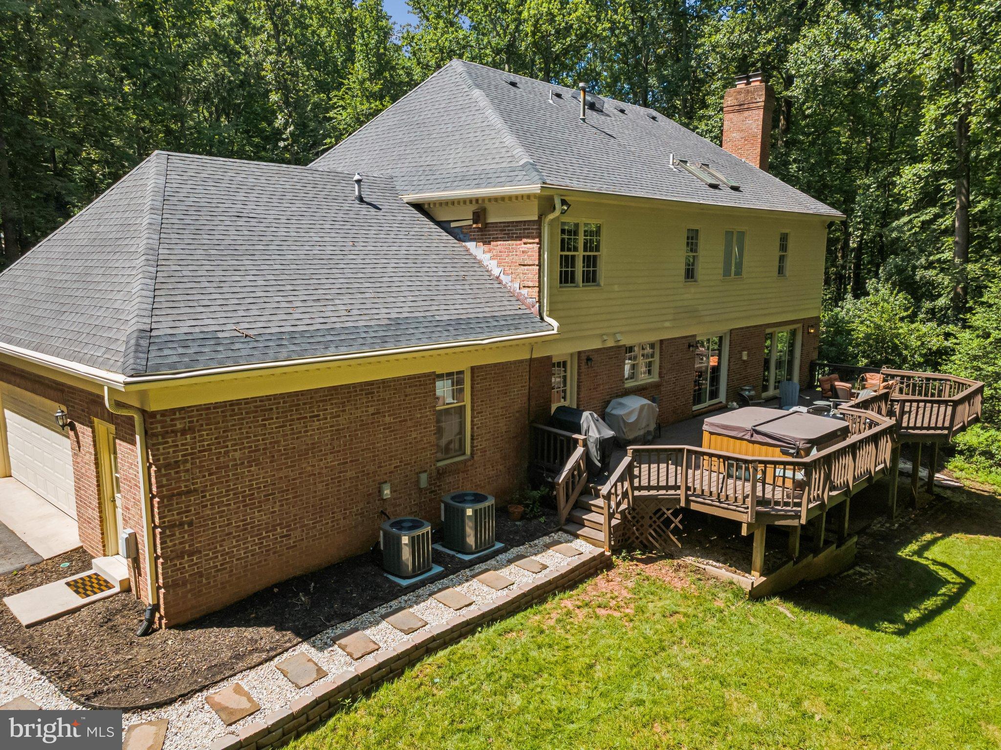 WEST RIDGE - Residential