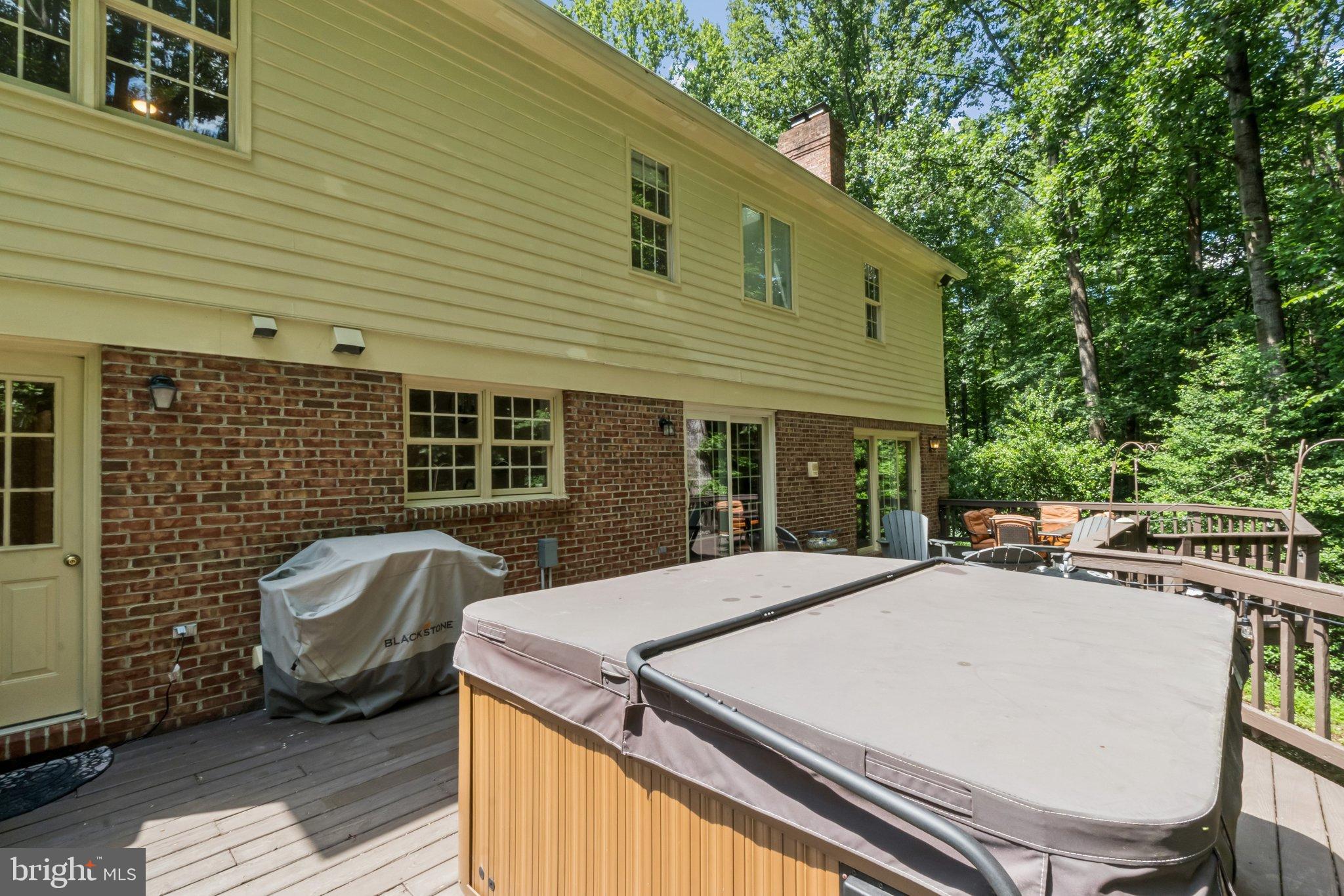 WEST RIDGE - Residential