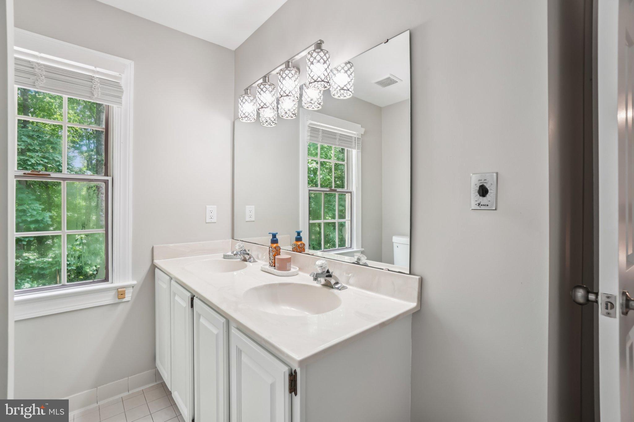 WEST RIDGE - Residential