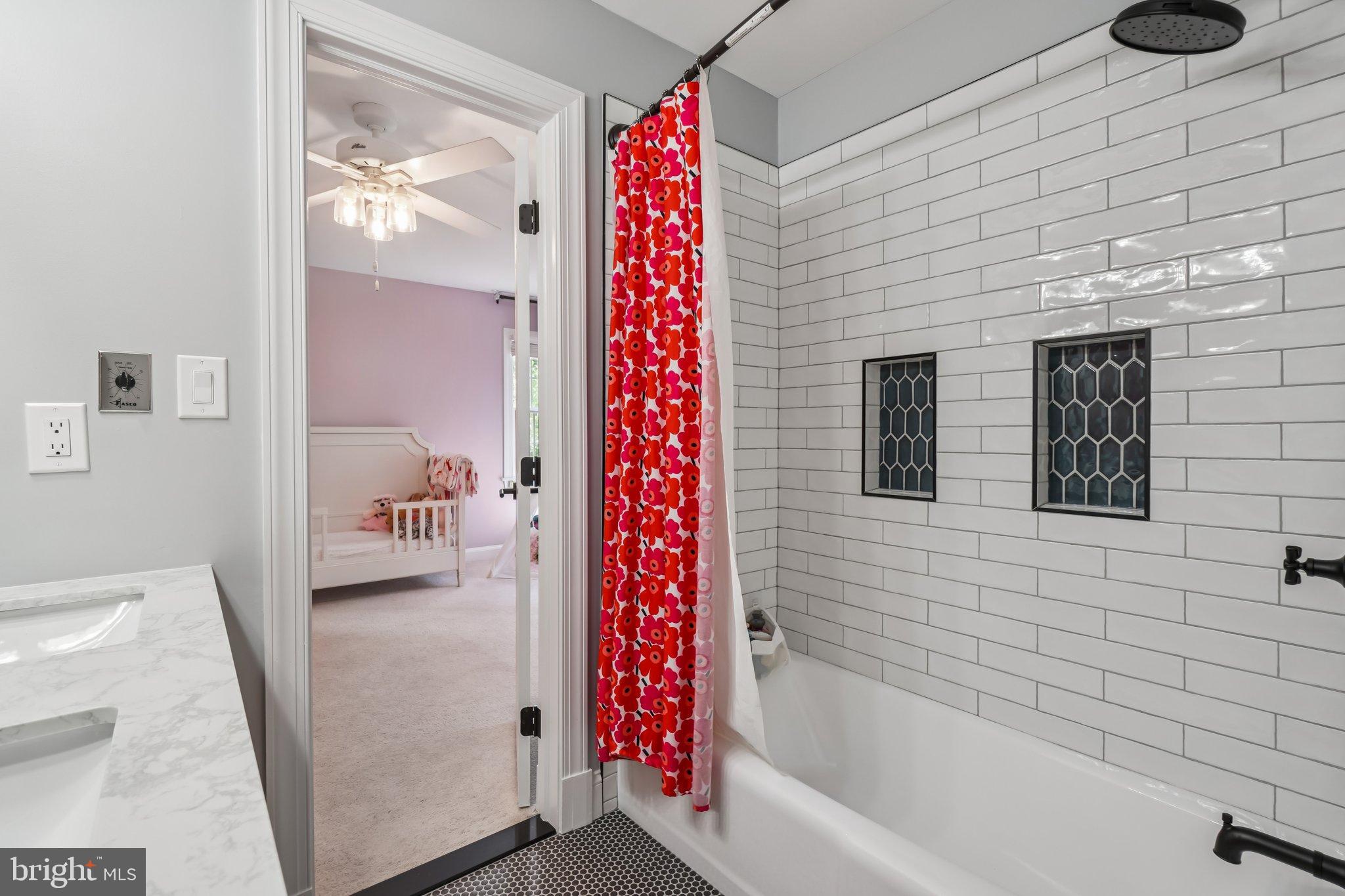 WEST RIDGE - Residential