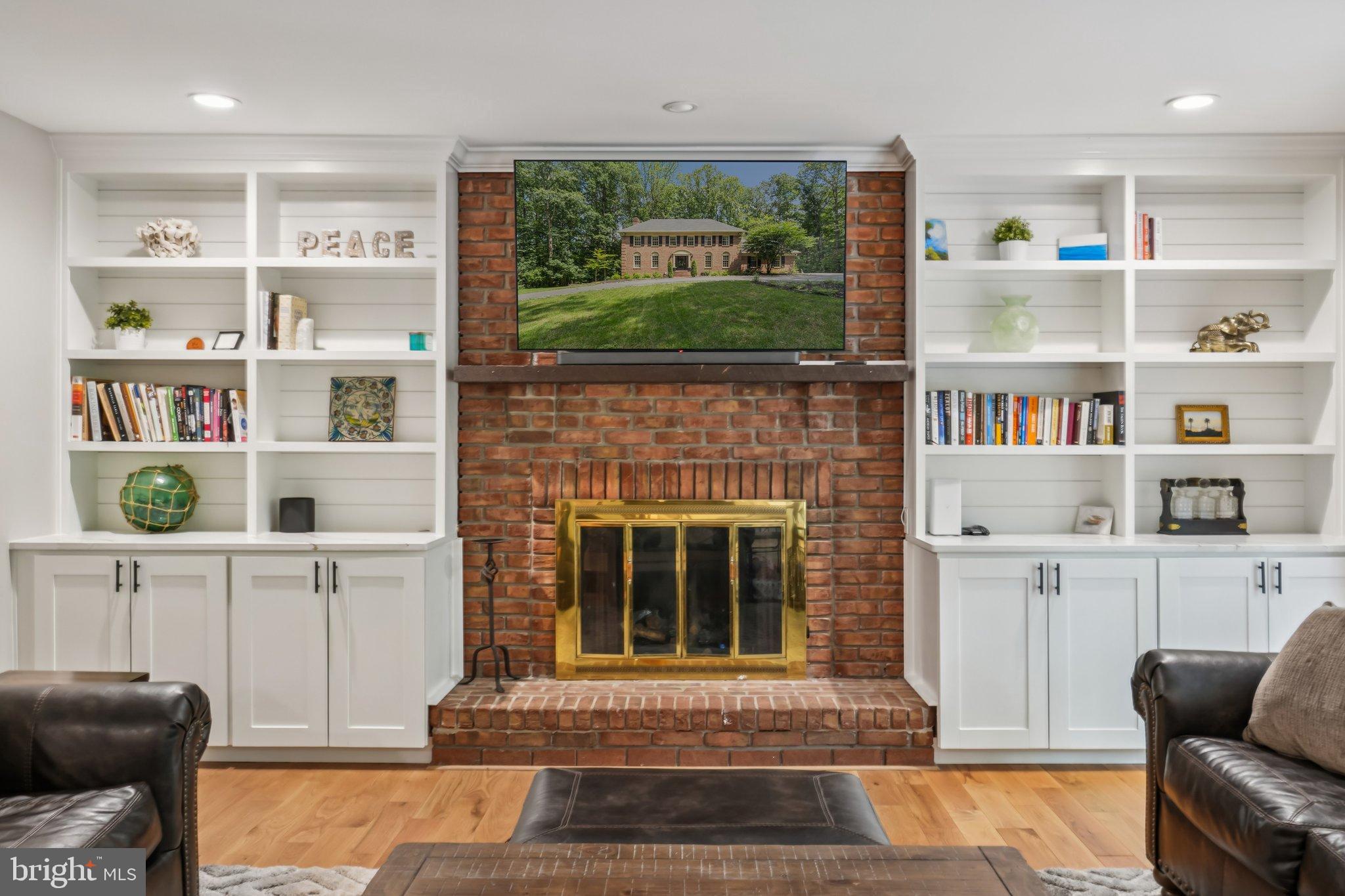 WEST RIDGE - Residential