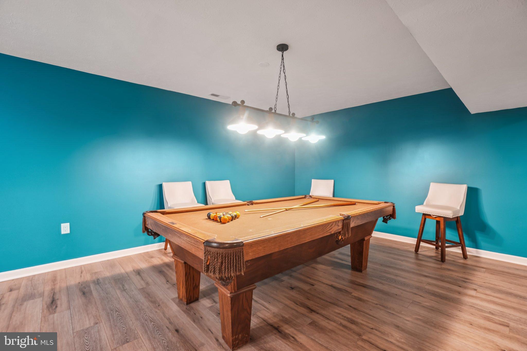 WEST RIDGE - Residential