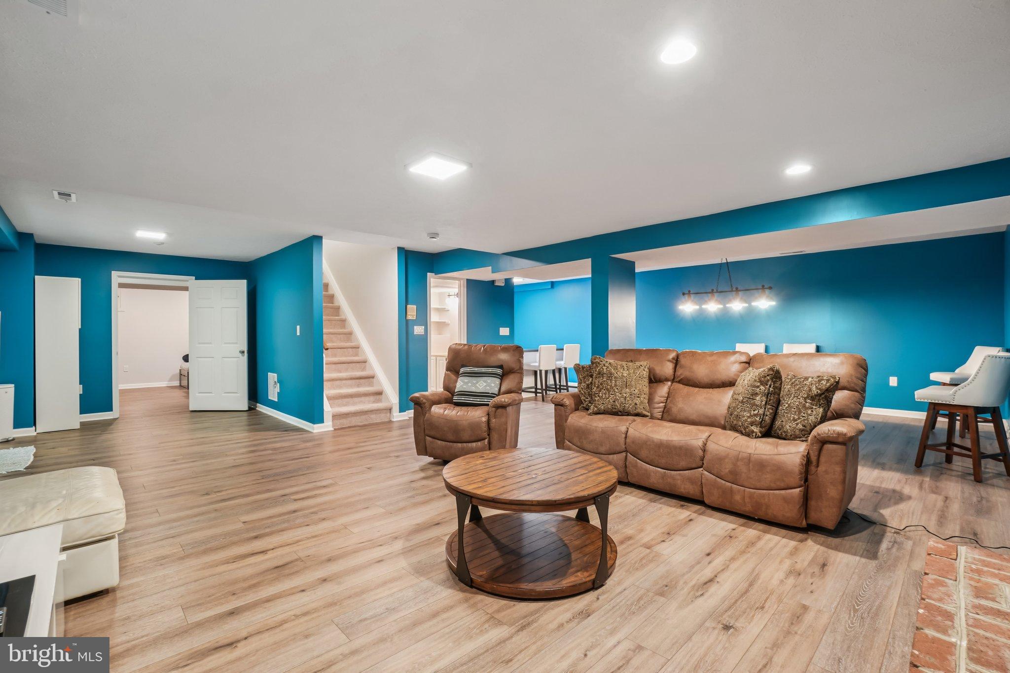 WEST RIDGE - Residential