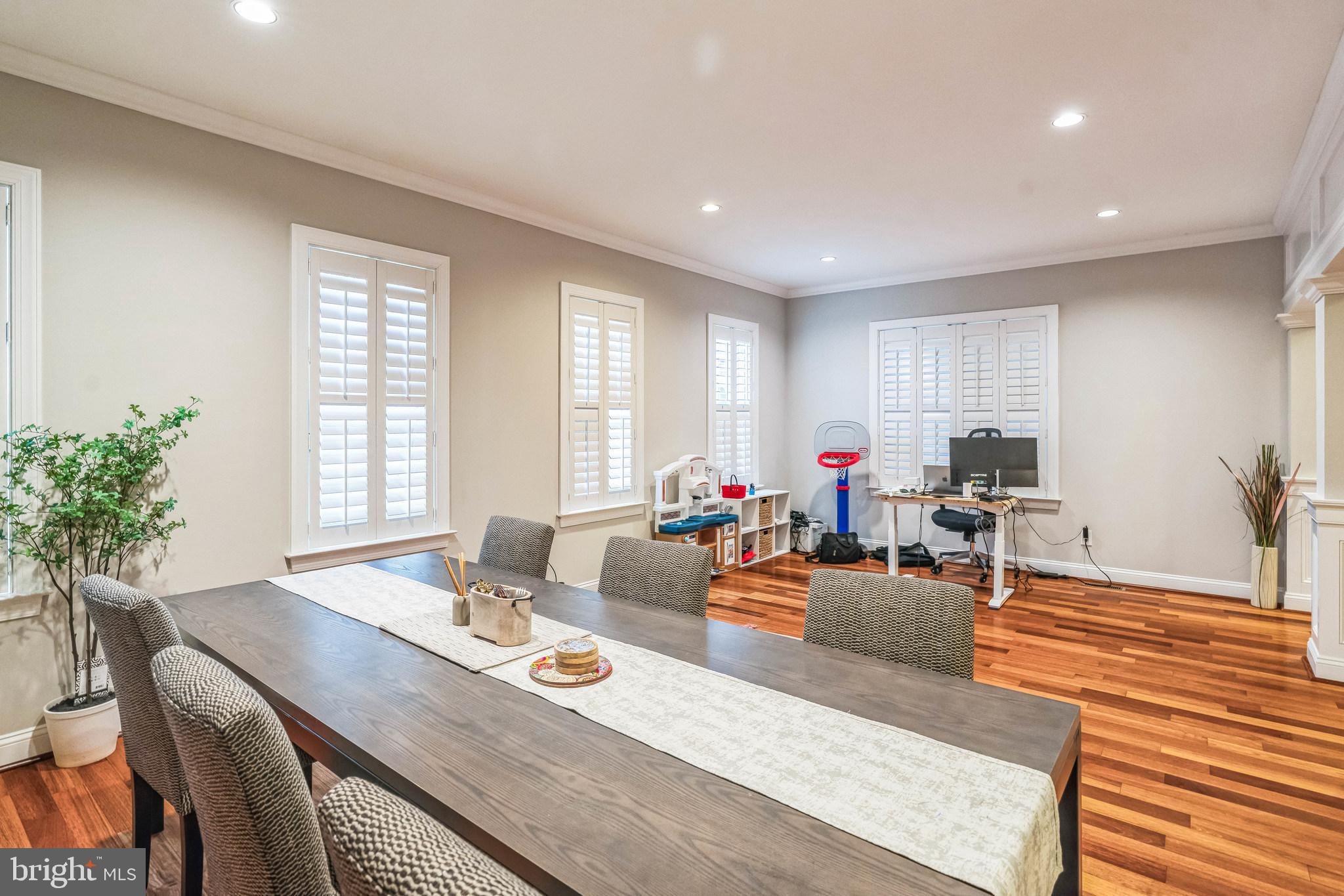 WEATHERSTONE - Residential Lease