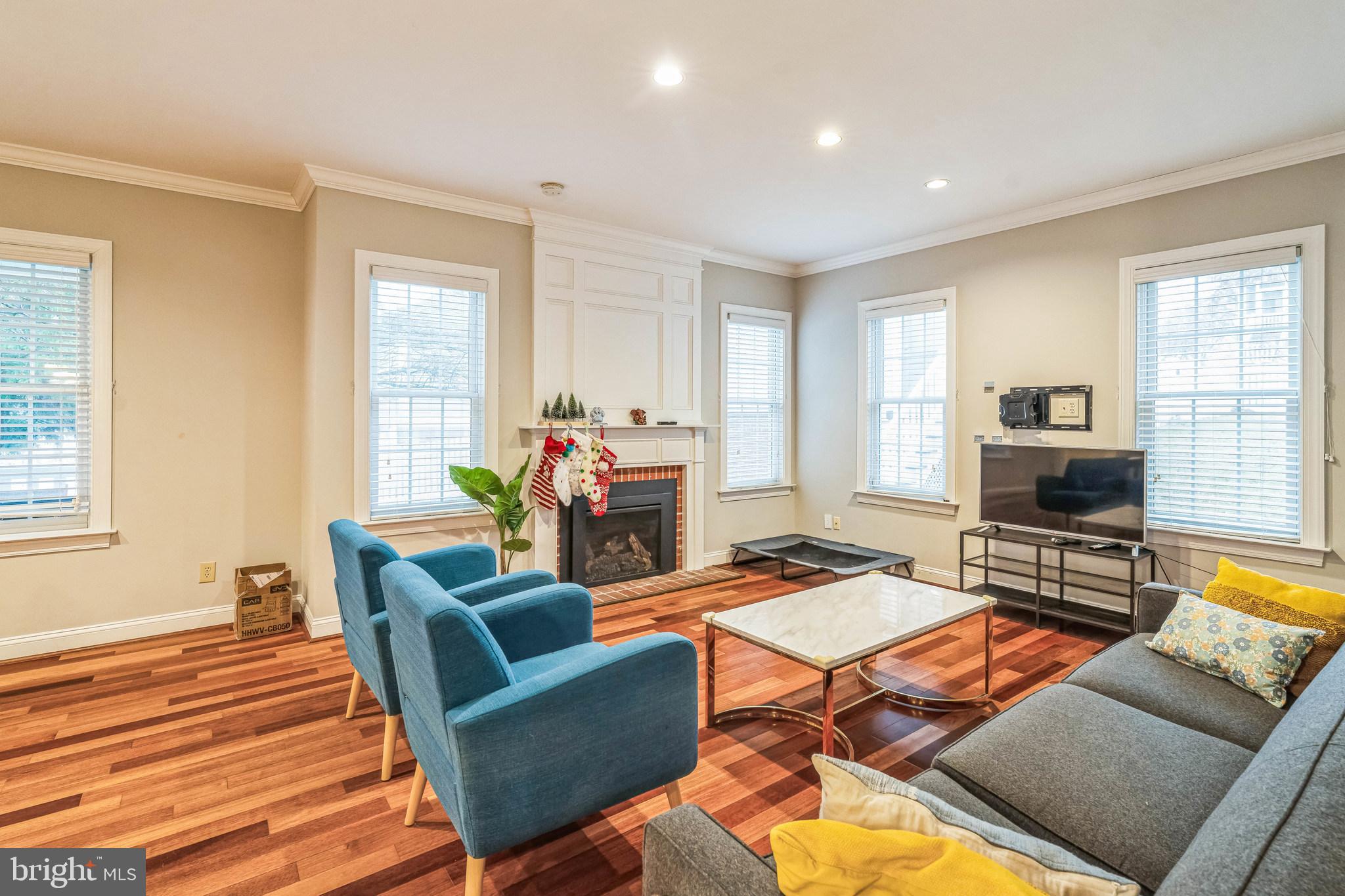 WEATHERSTONE - Residential Lease