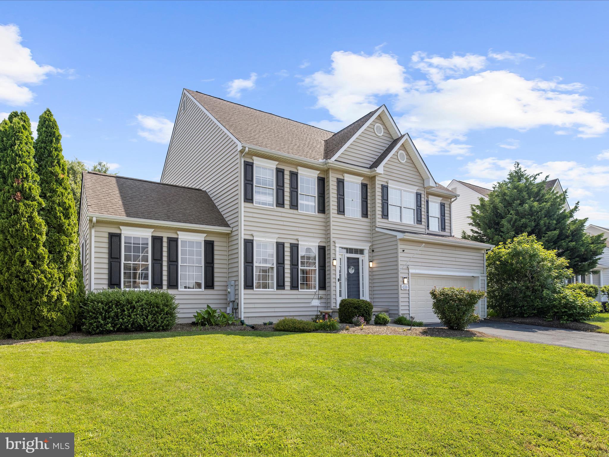 109 E MEADOW DRIVE