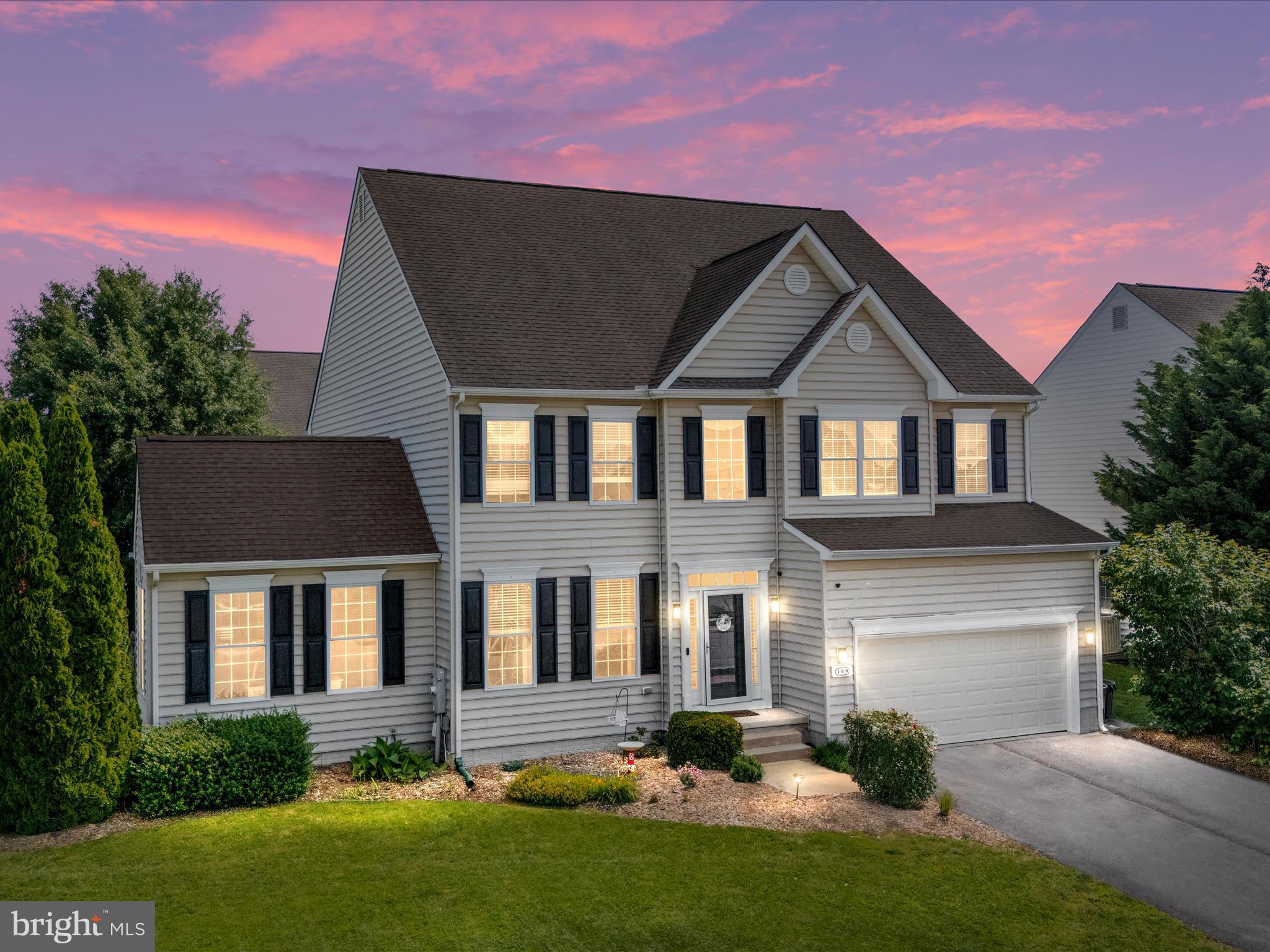 109 E MEADOW DRIVE