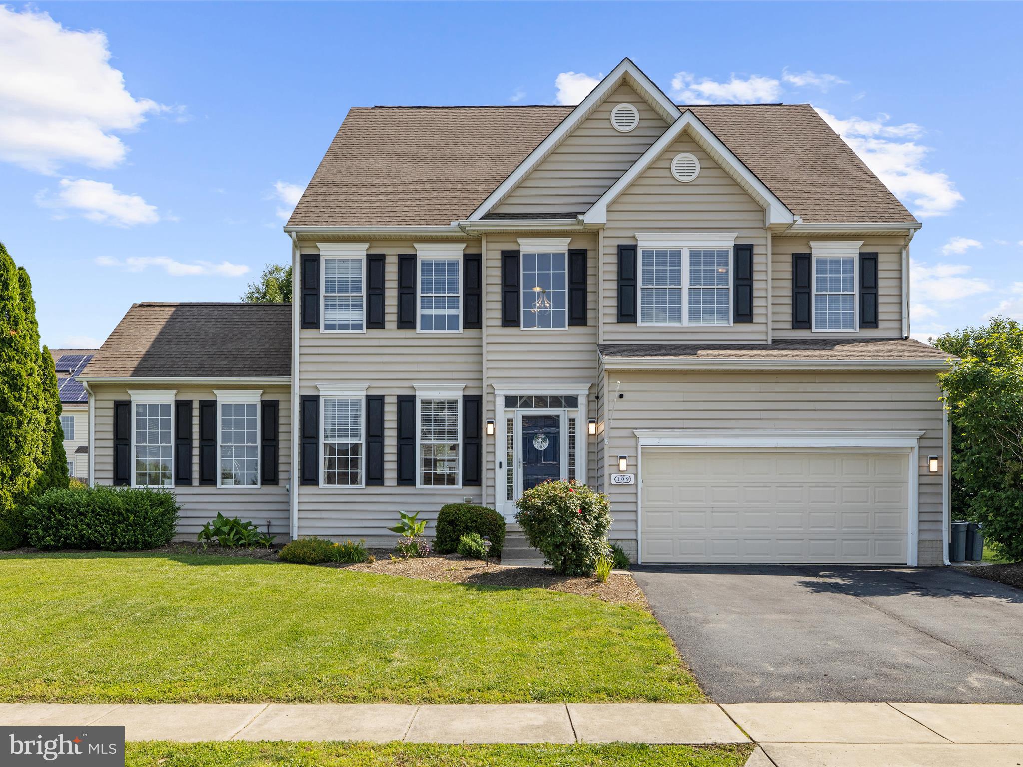 109 E MEADOW DRIVE