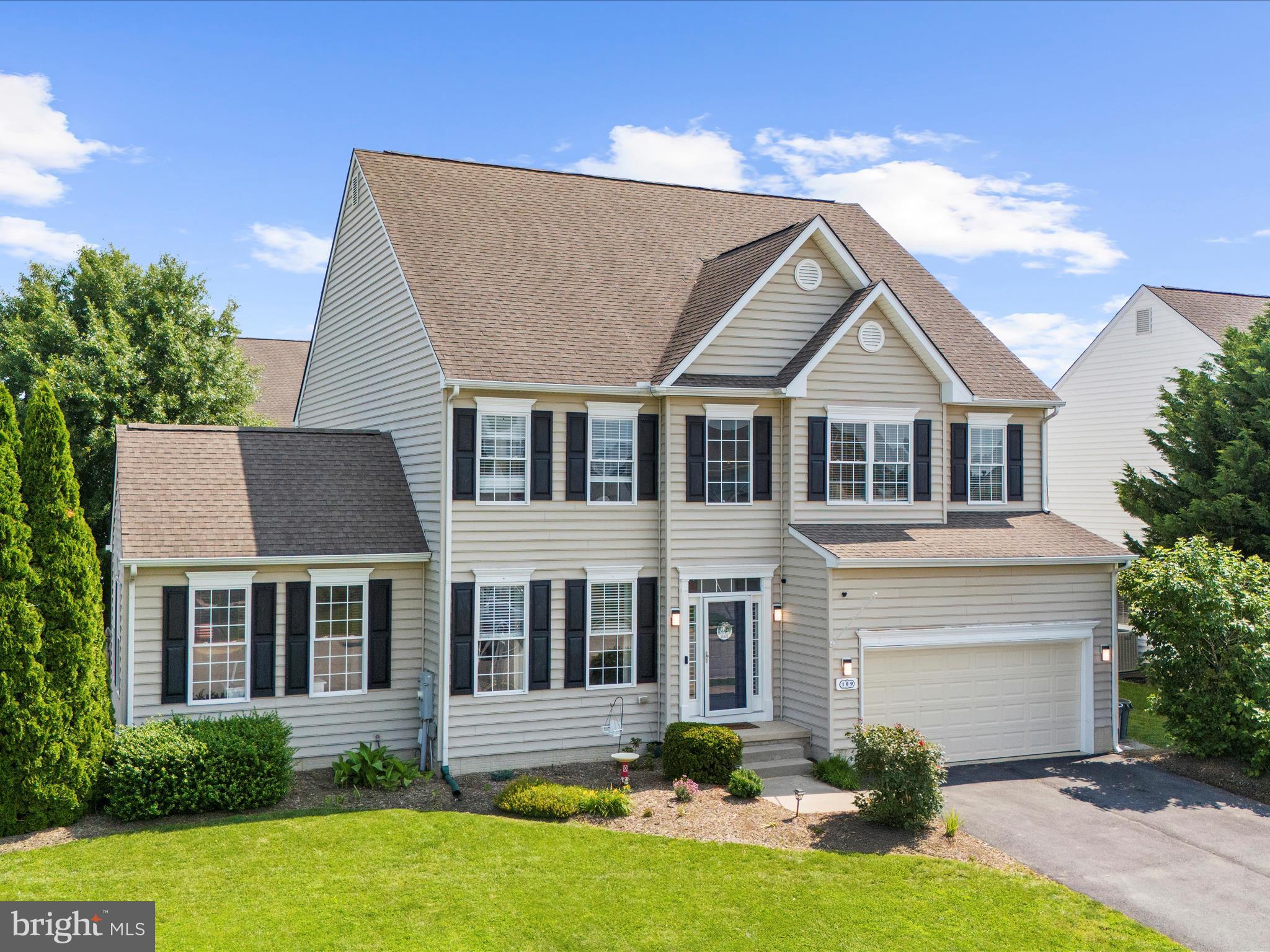 109 E MEADOW DRIVE