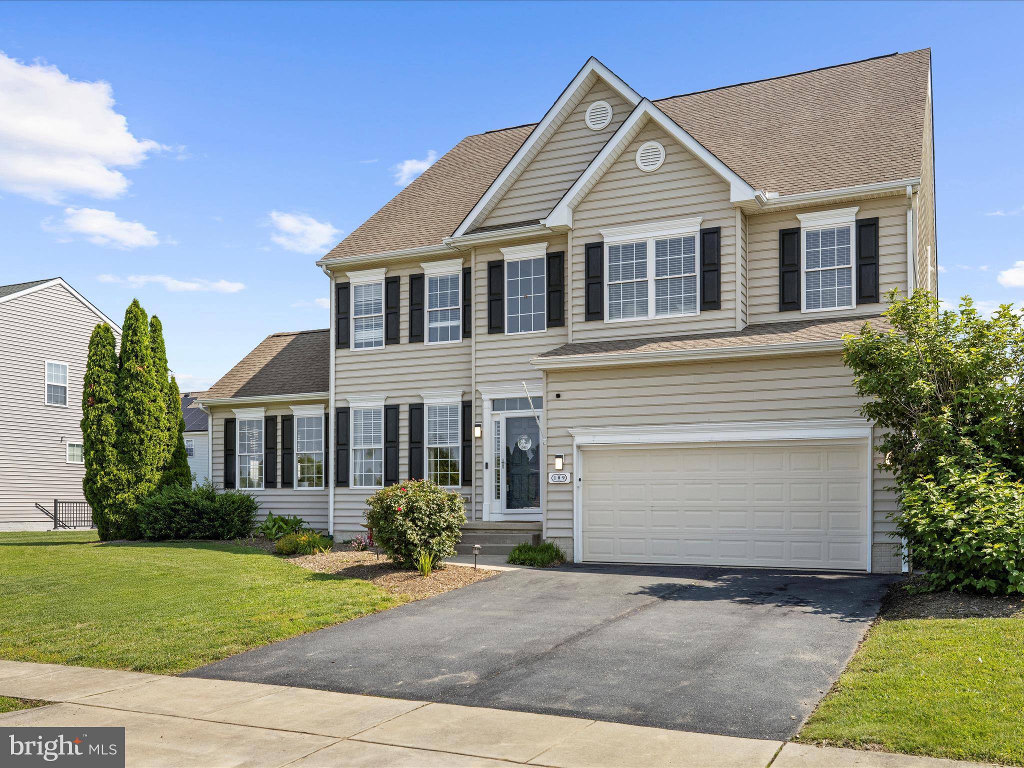109 E MEADOW DRIVE