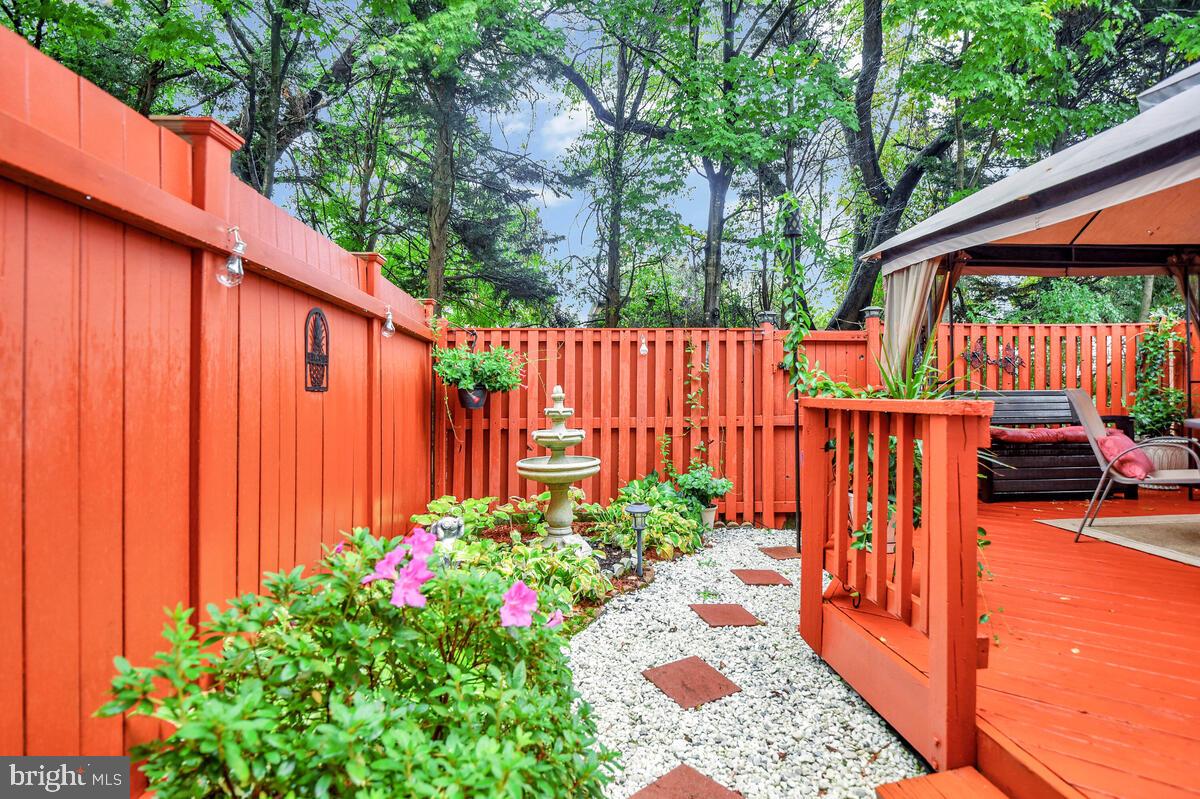 WOODFIELD ESTATES - Residential