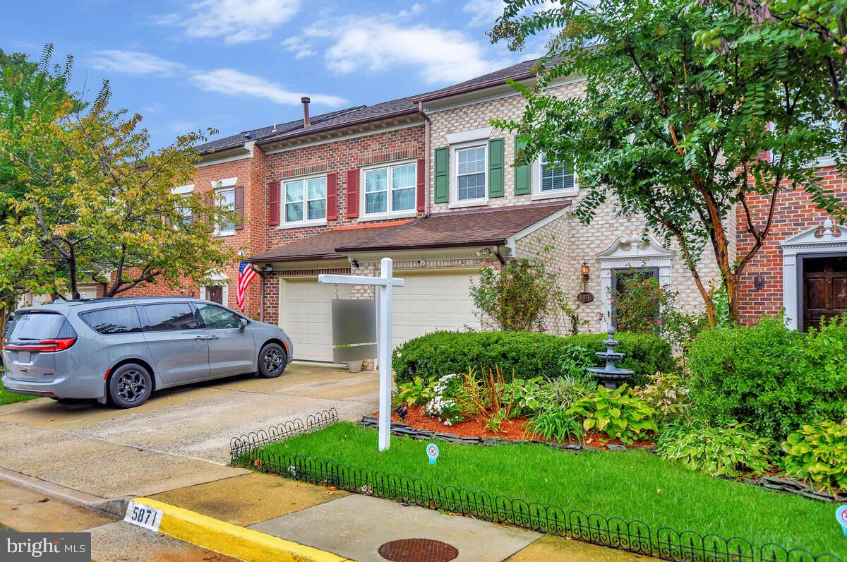 WOODFIELD ESTATES - Residential