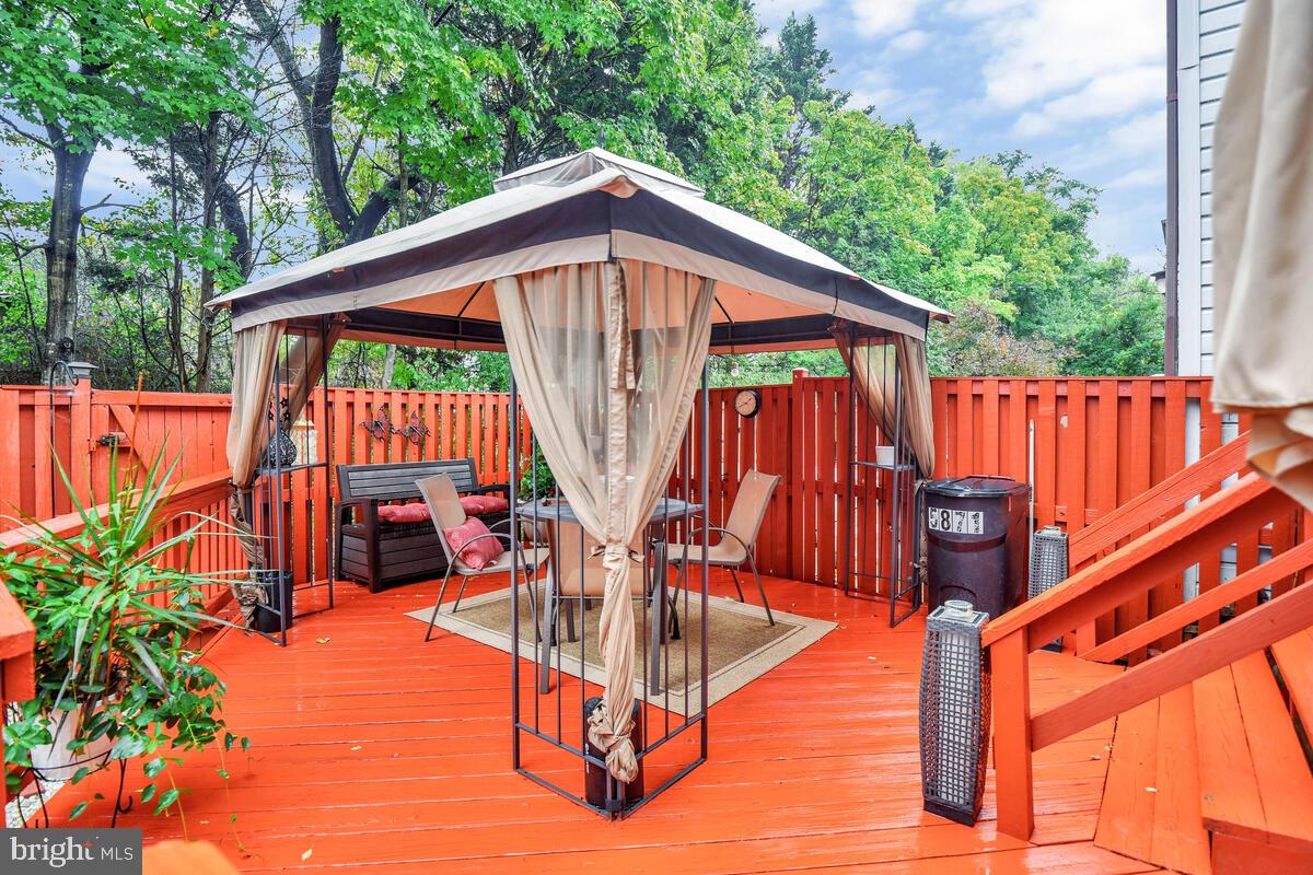 WOODFIELD ESTATES - Residential