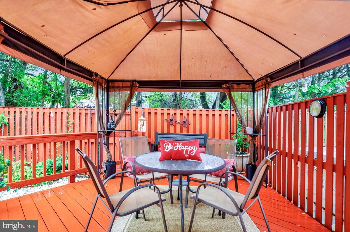 WOODFIELD ESTATES - Residential