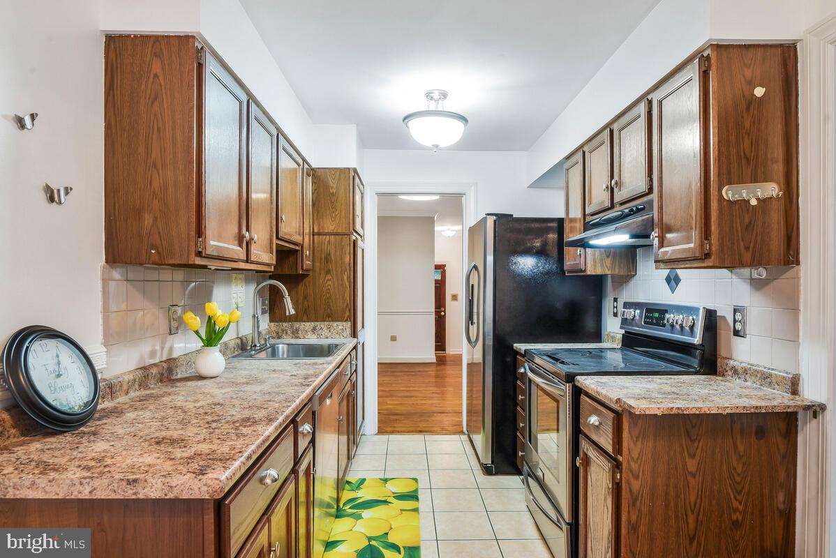 WOODFIELD ESTATES - Residential