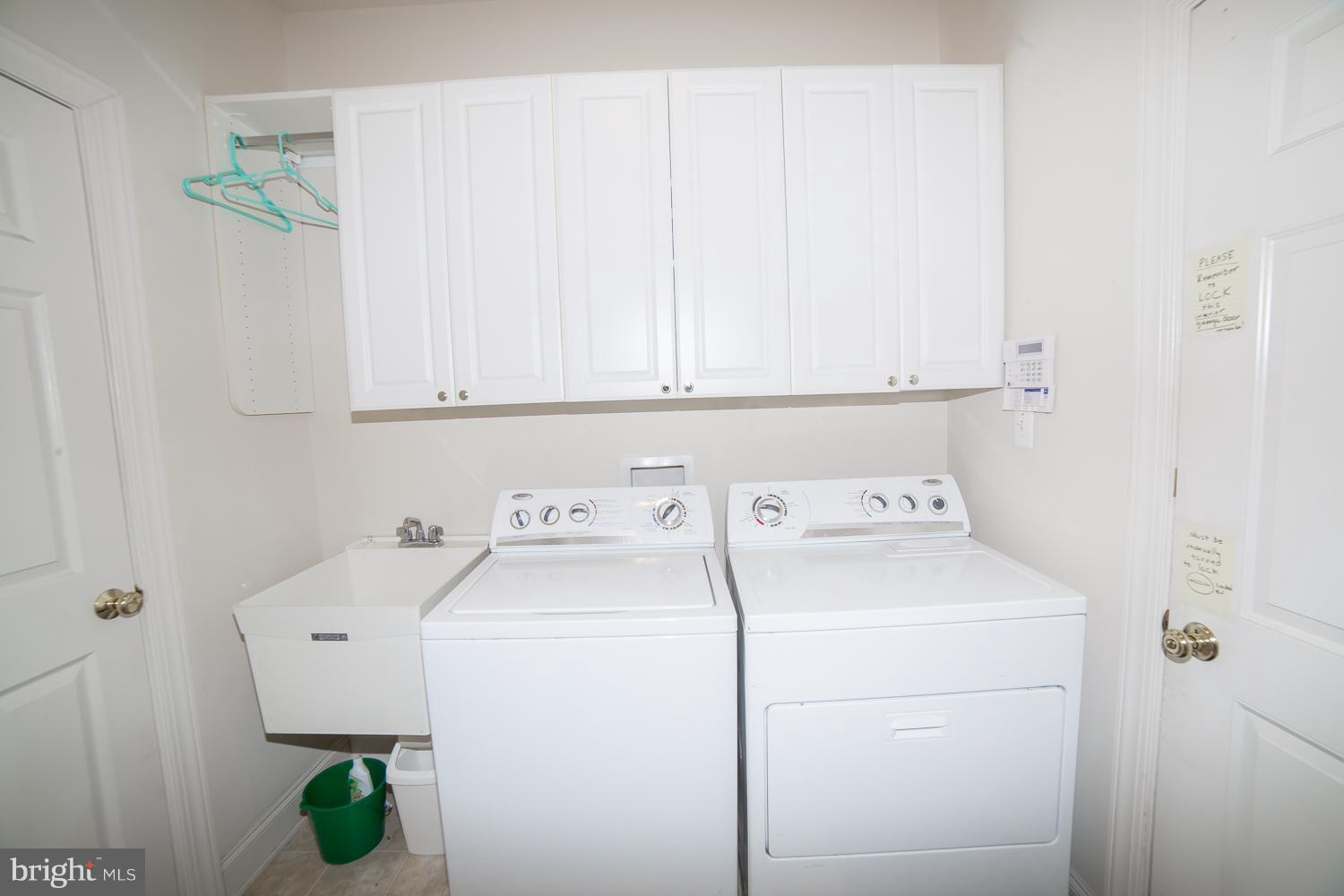 SOUTH RIDING - Residential