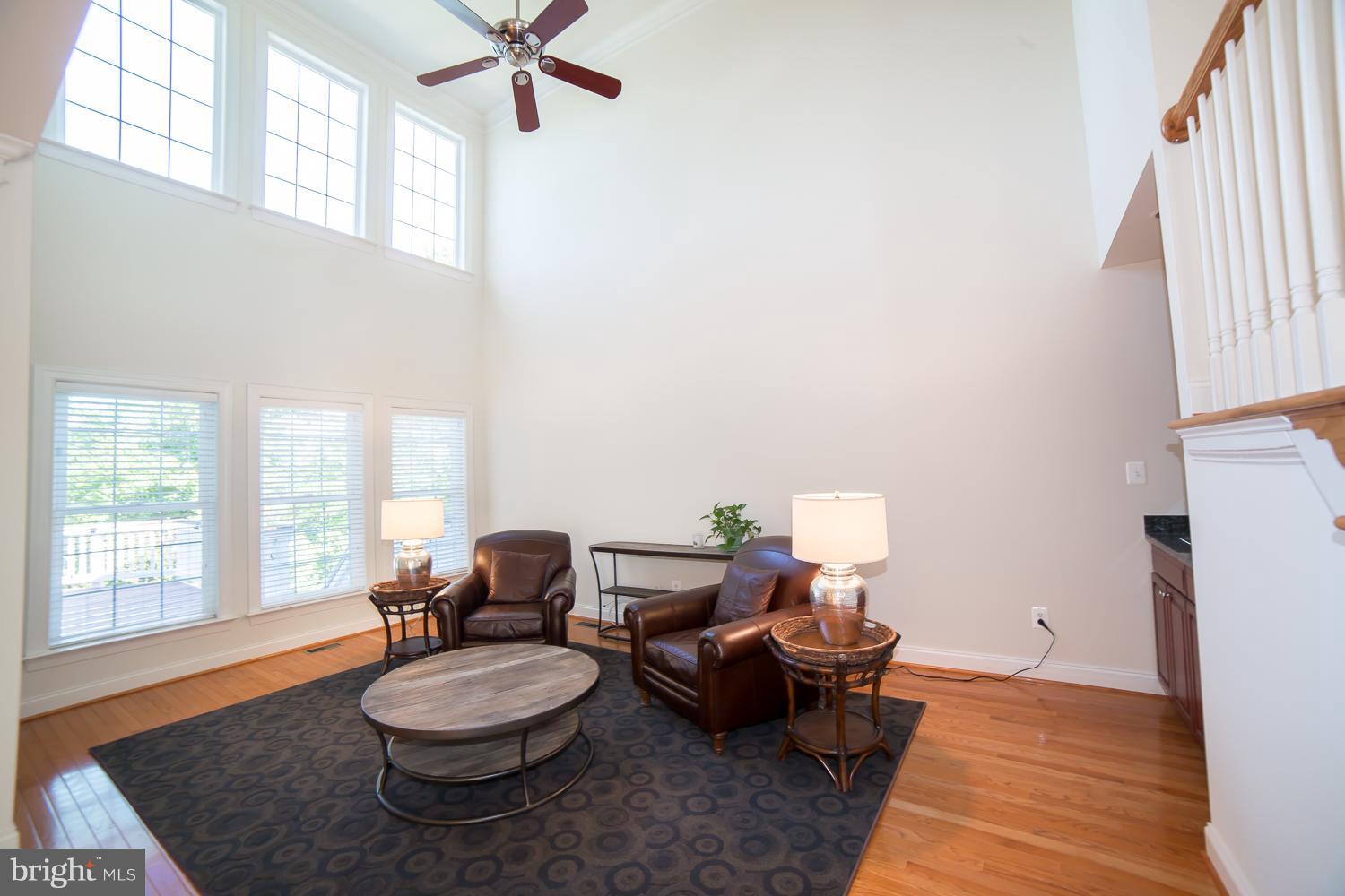 SOUTH RIDING - Residential