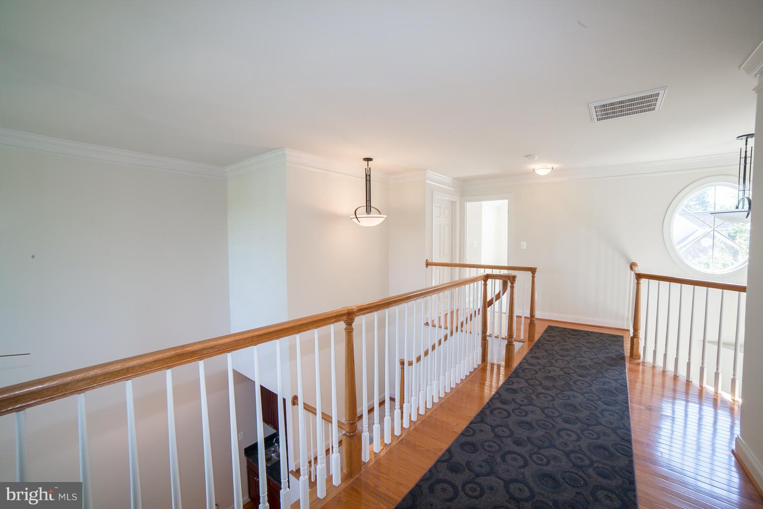 SOUTH RIDING - Residential