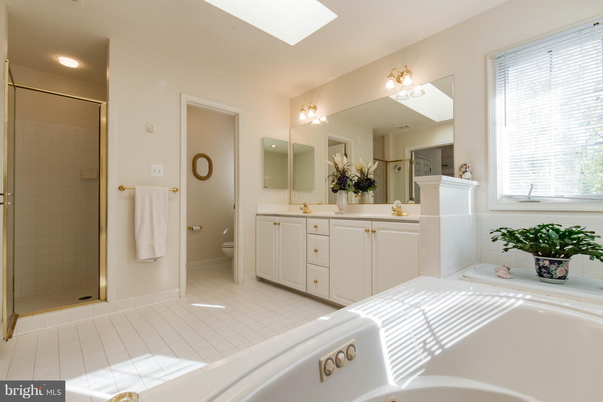 AYRLAWN - Residential