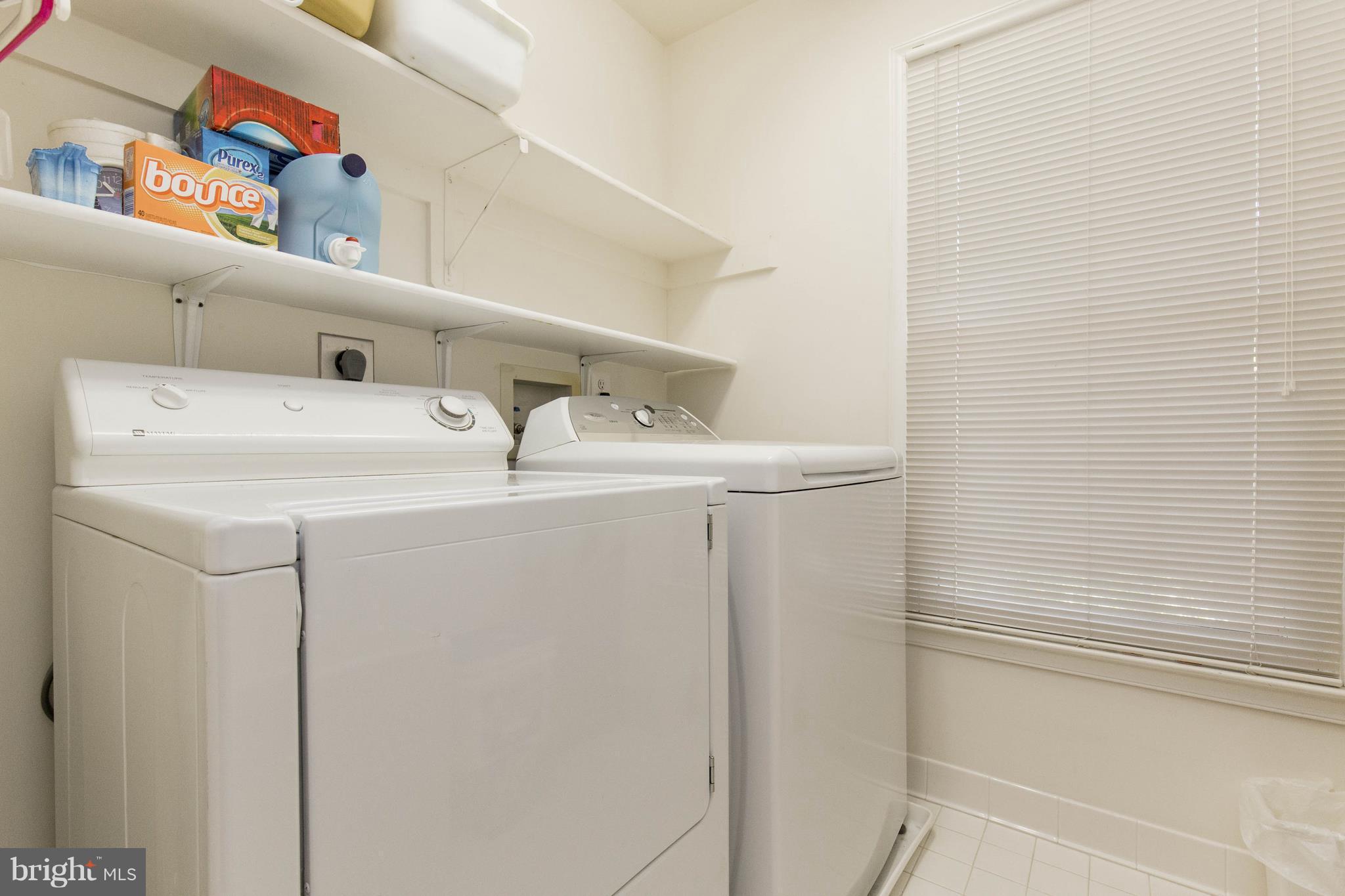 AYRLAWN - Residential